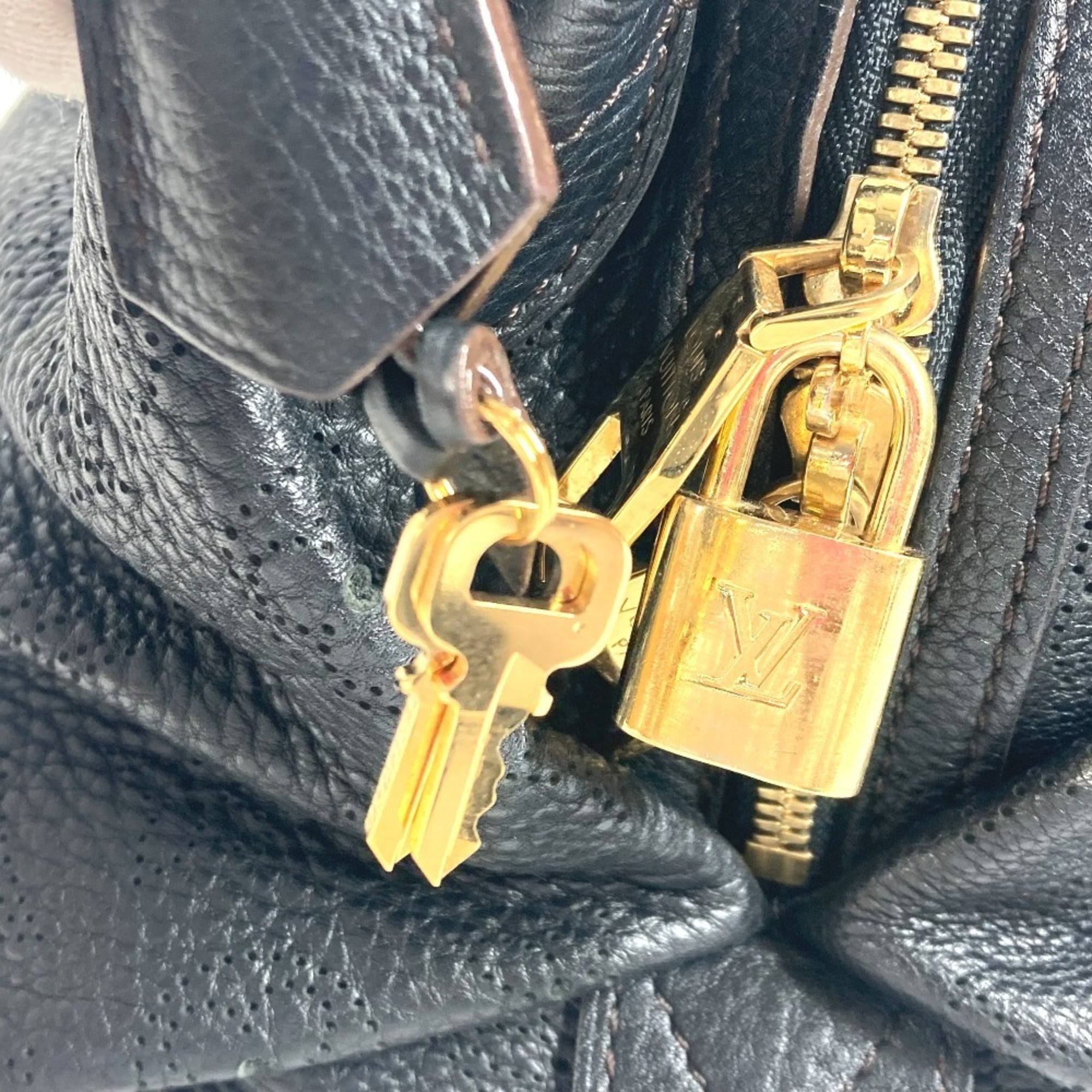 Louis Vuitton Mahina Black Noir Mahina Leather Shoulder Bag