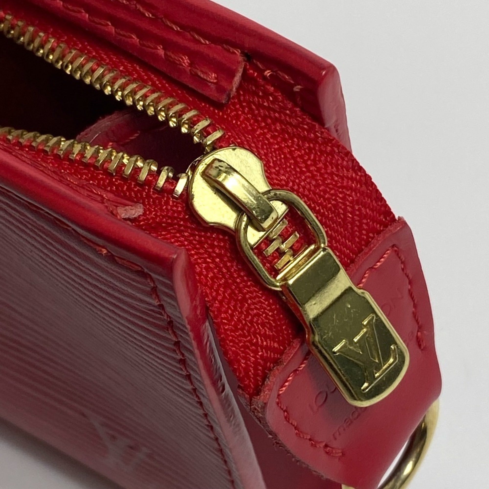 Louis Vuitton Red Color Rouge Epi Leather Pouch Shoulder Bag