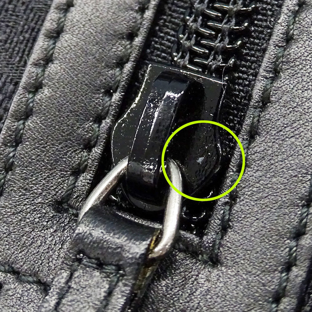 Gucci Black Gg Canvas Pouch (Pre-Owned)