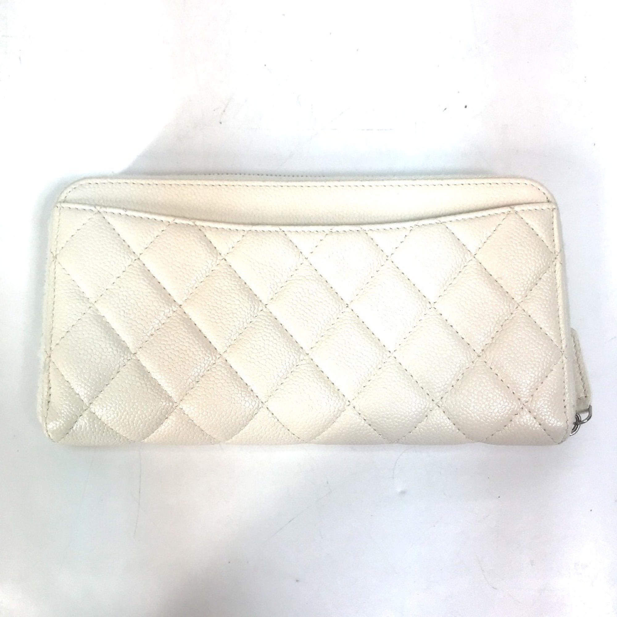 Chanel White Leather Long Wallet (Bi-Fold)