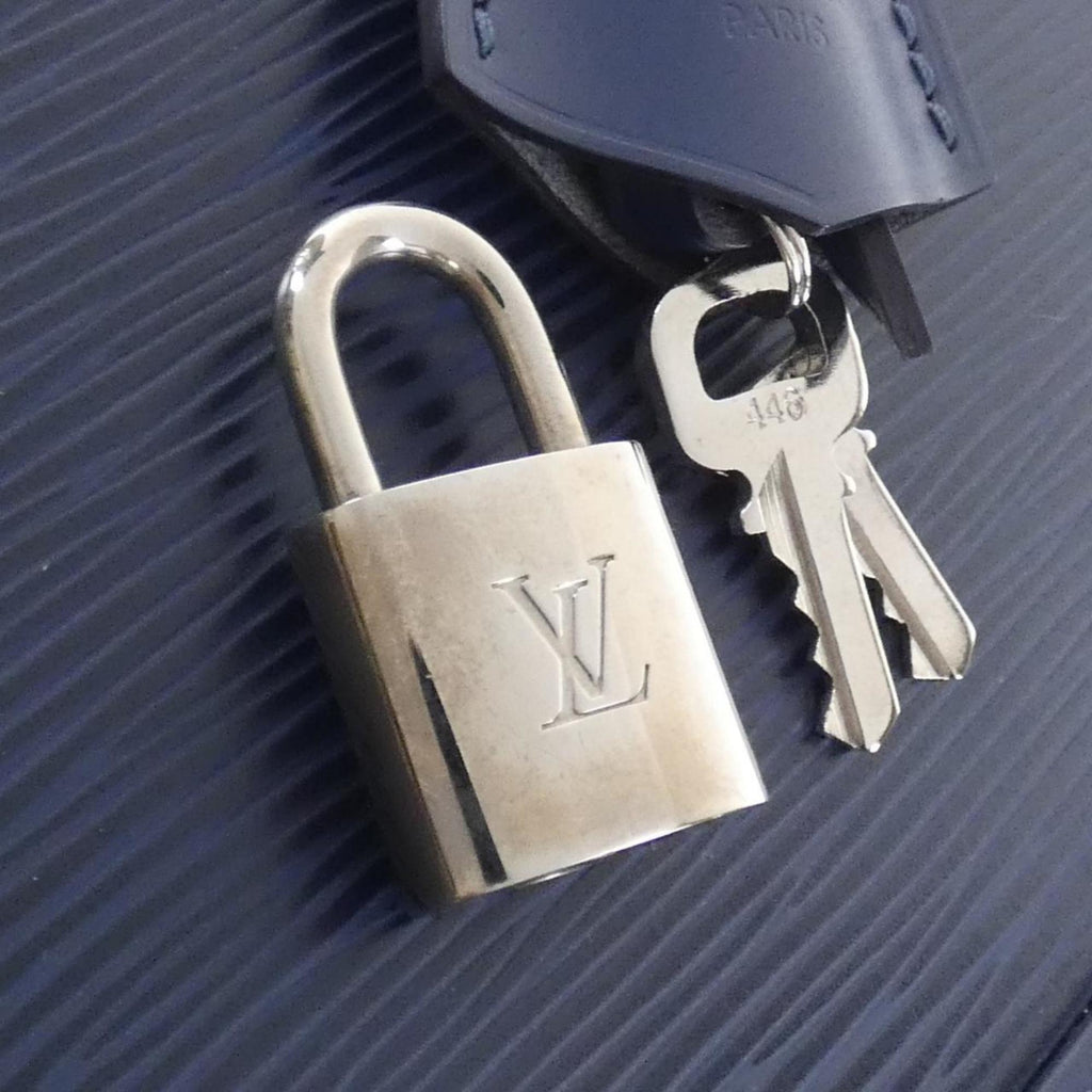 Louis Vuitton Blue Leather Handbag