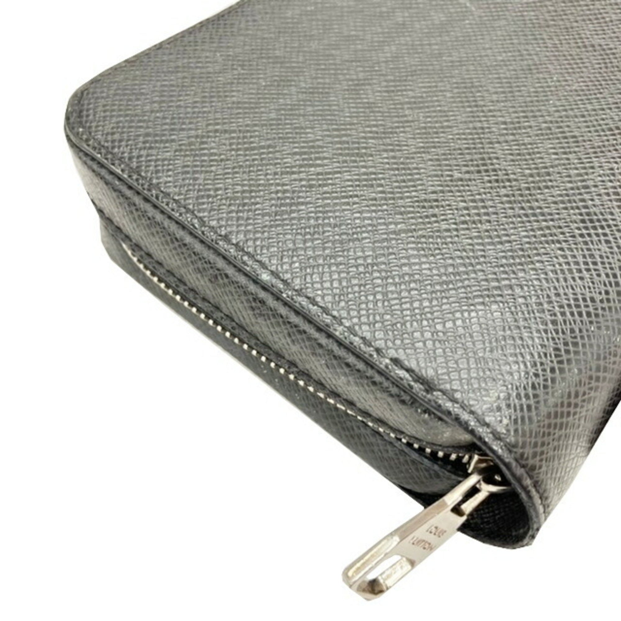 Louis Vuitton Ardoise Taiga Leather Long Wallet