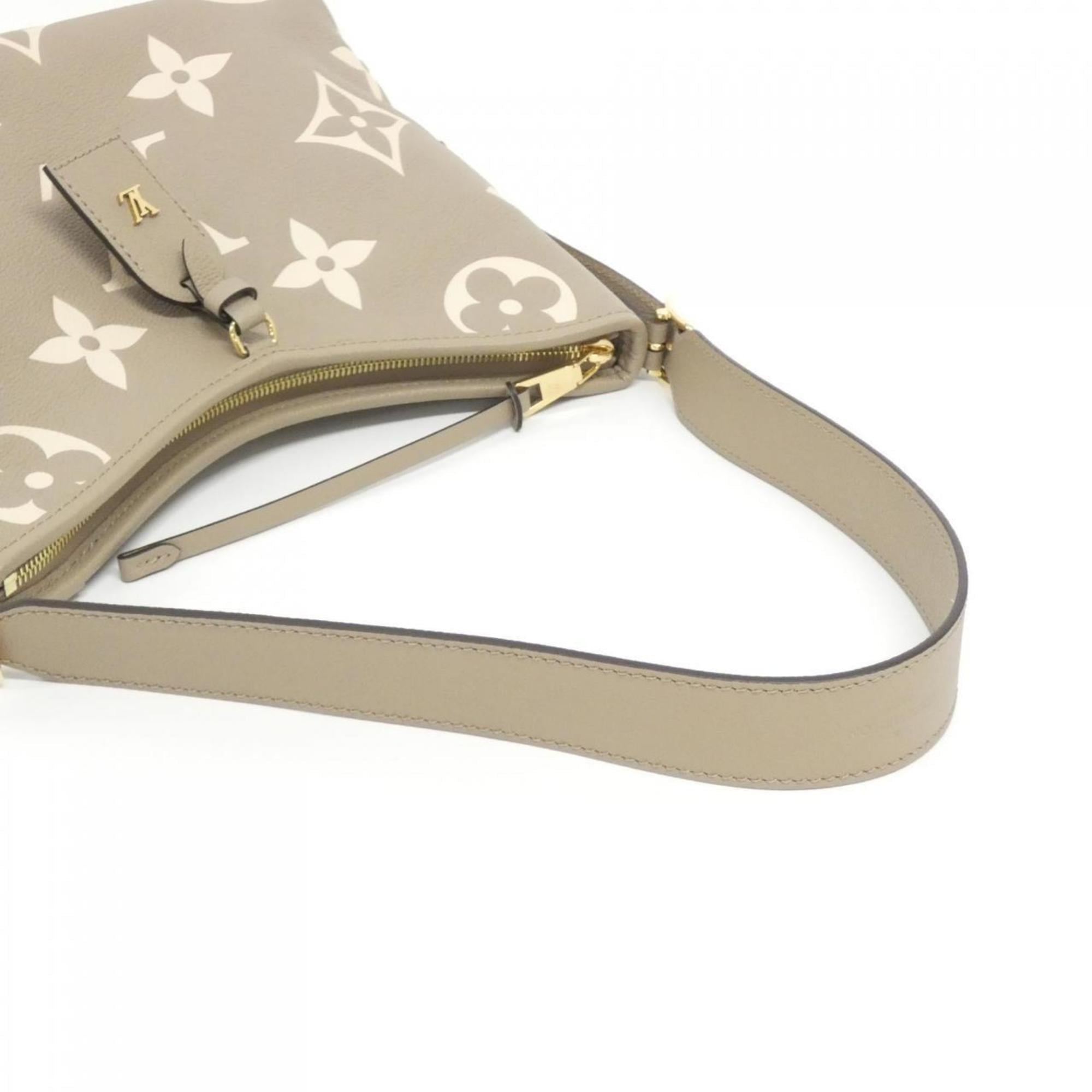 Louis Vuitton Cream Tourterelle Leather Pouch Shoulder Bag