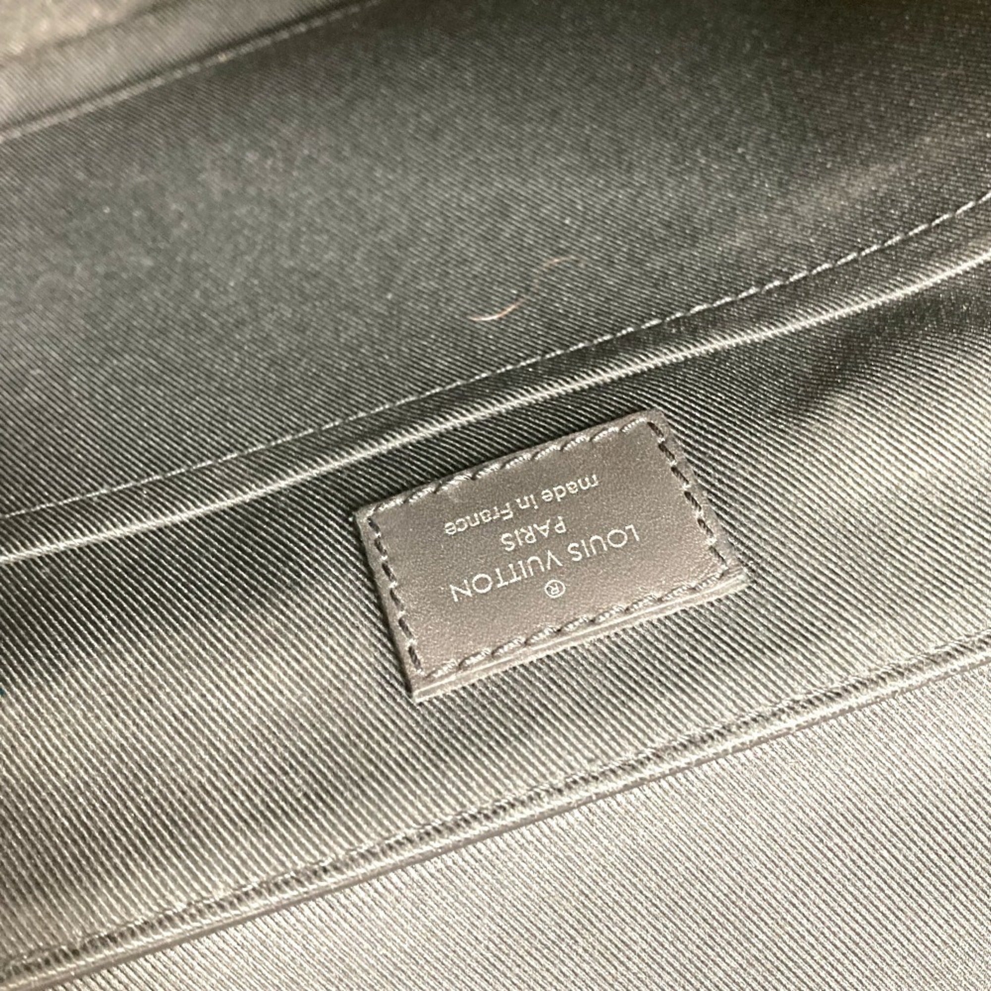 Louis Vuitton Black Noir Damier Infini Messenger Bag Shoulder Bag