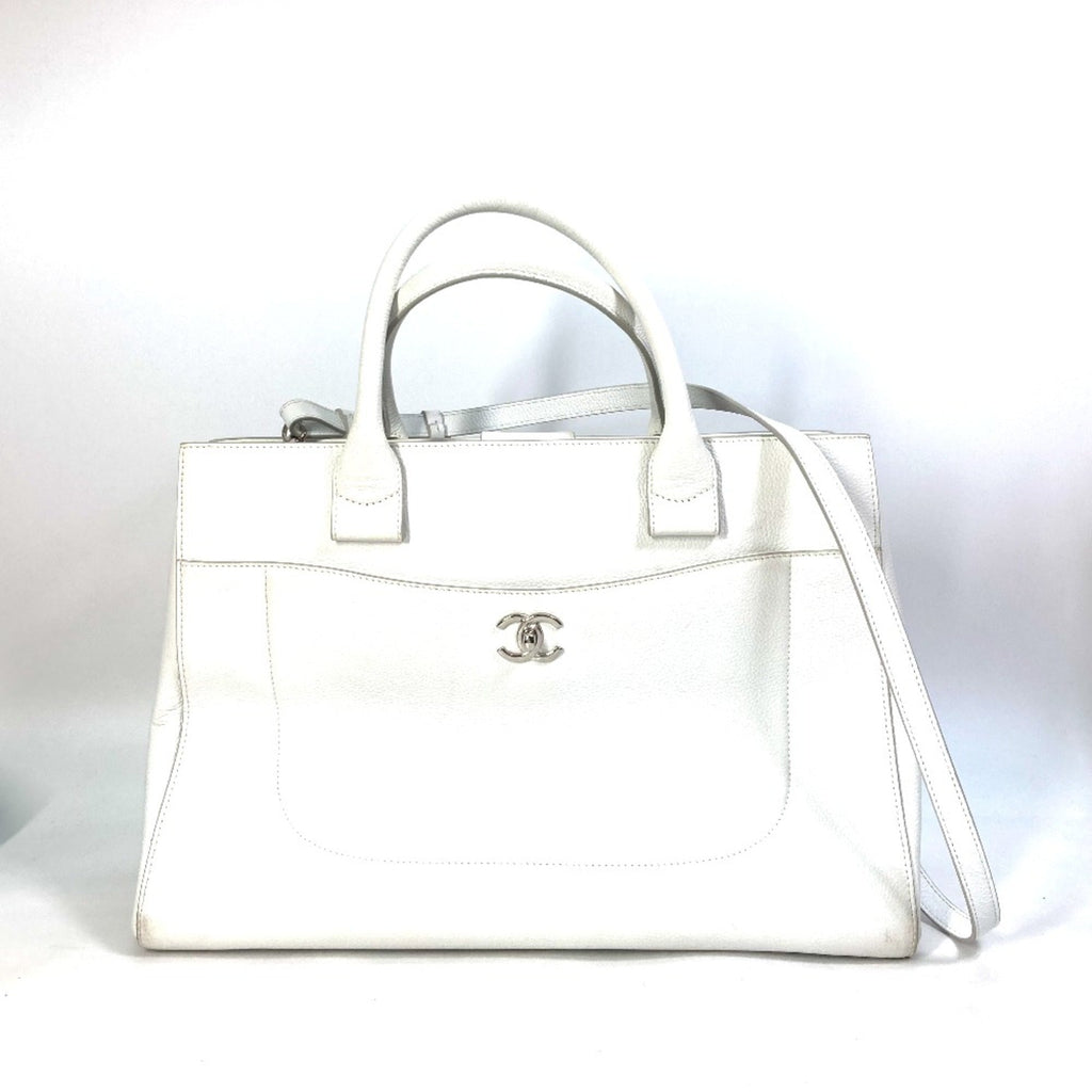 Chanel White Leather Handbag