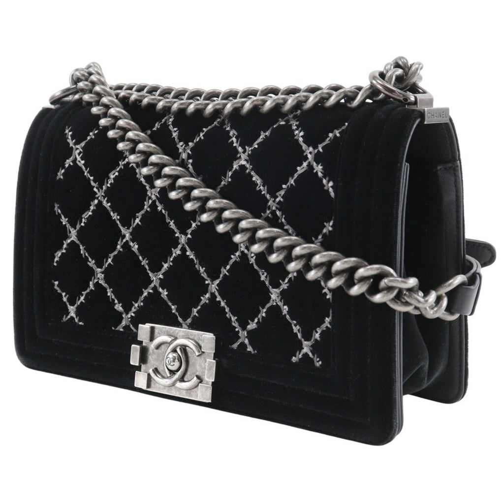 Chanel Black Leather Leather Shoulder Bag