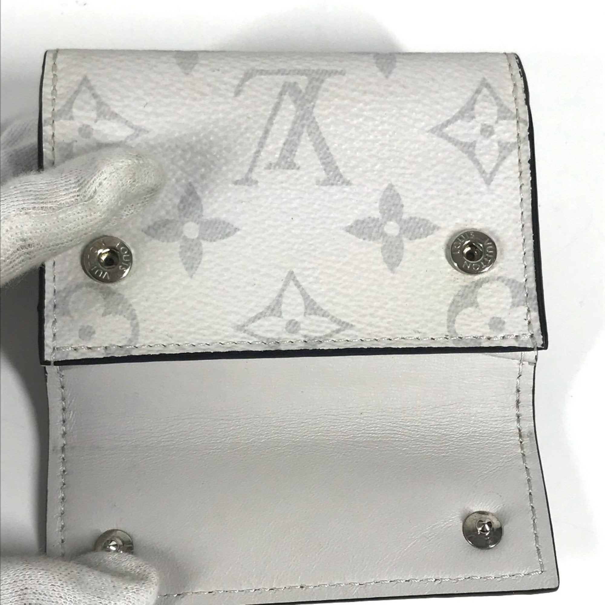 Louis Vuitton Taigarama Blanc White Taigarama Wallet (Tri-Fold)