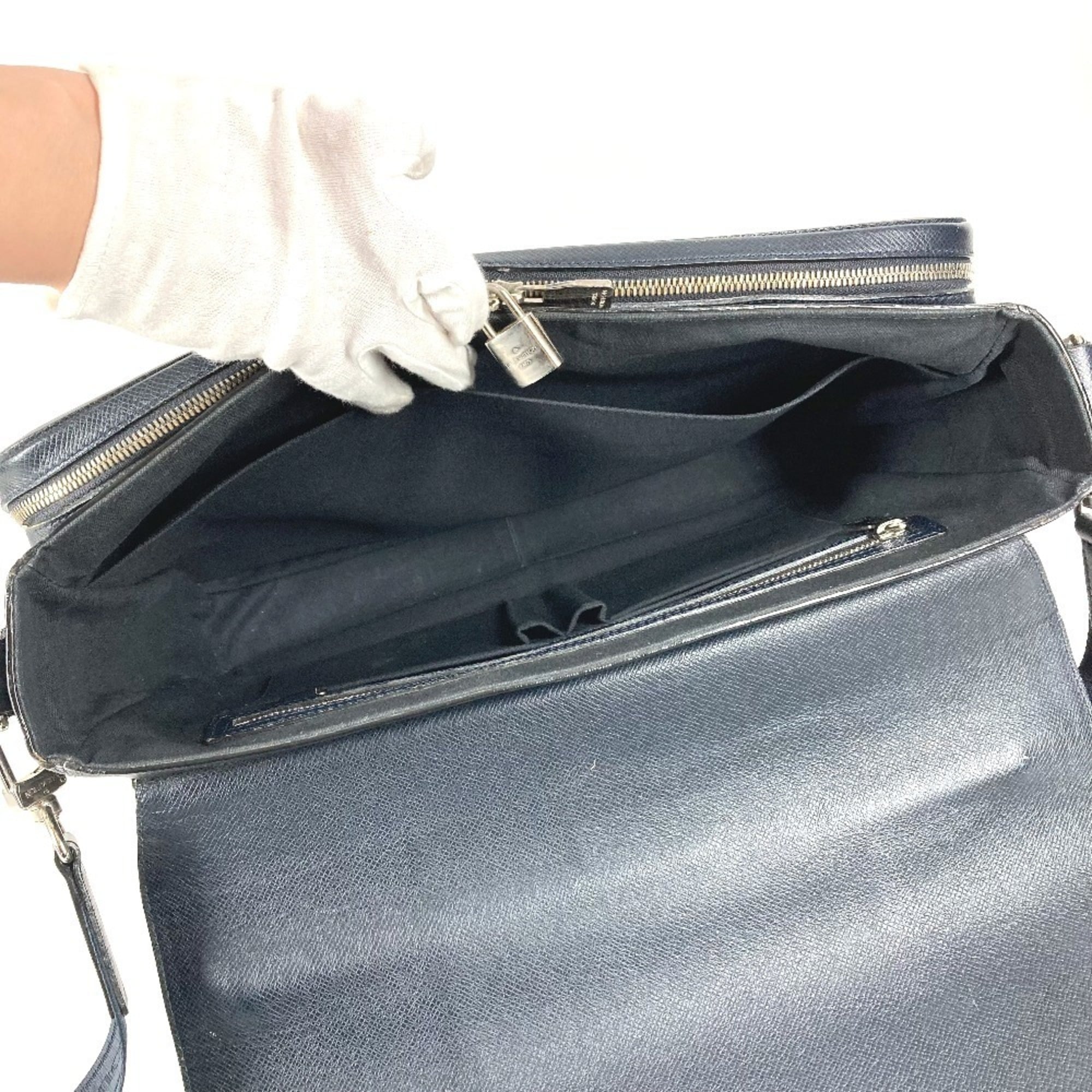 Louis Vuitton Boreal Navy Taiga Leather Handbag Shoulder Bag