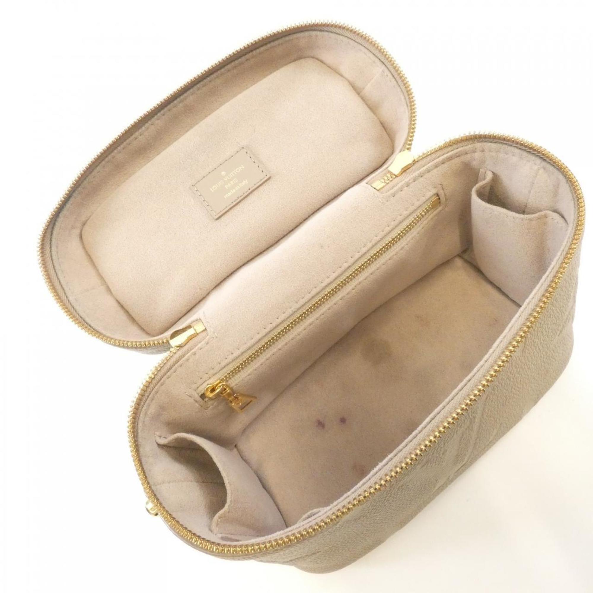 Louis Vuitton Tourterelle Leather Handbag