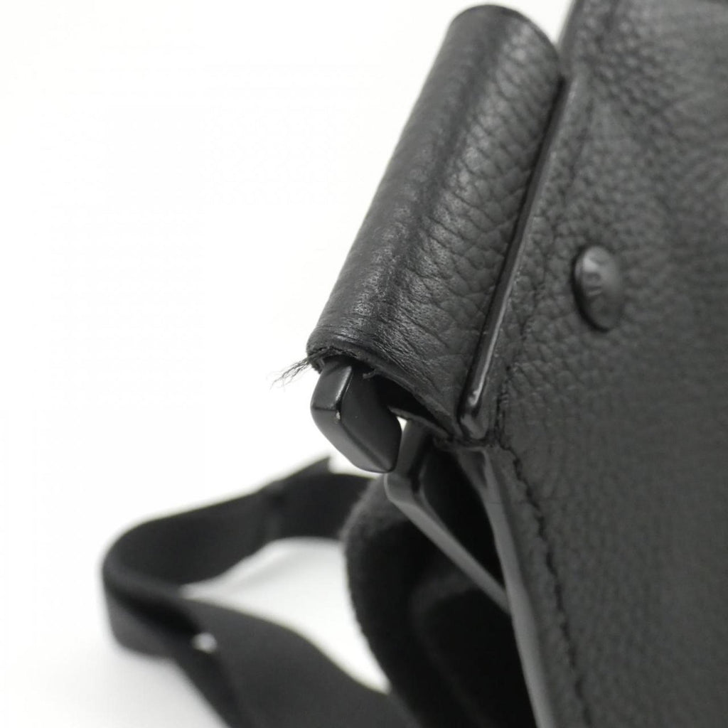 Louis Vuitton Black Leather Shoulder Bag