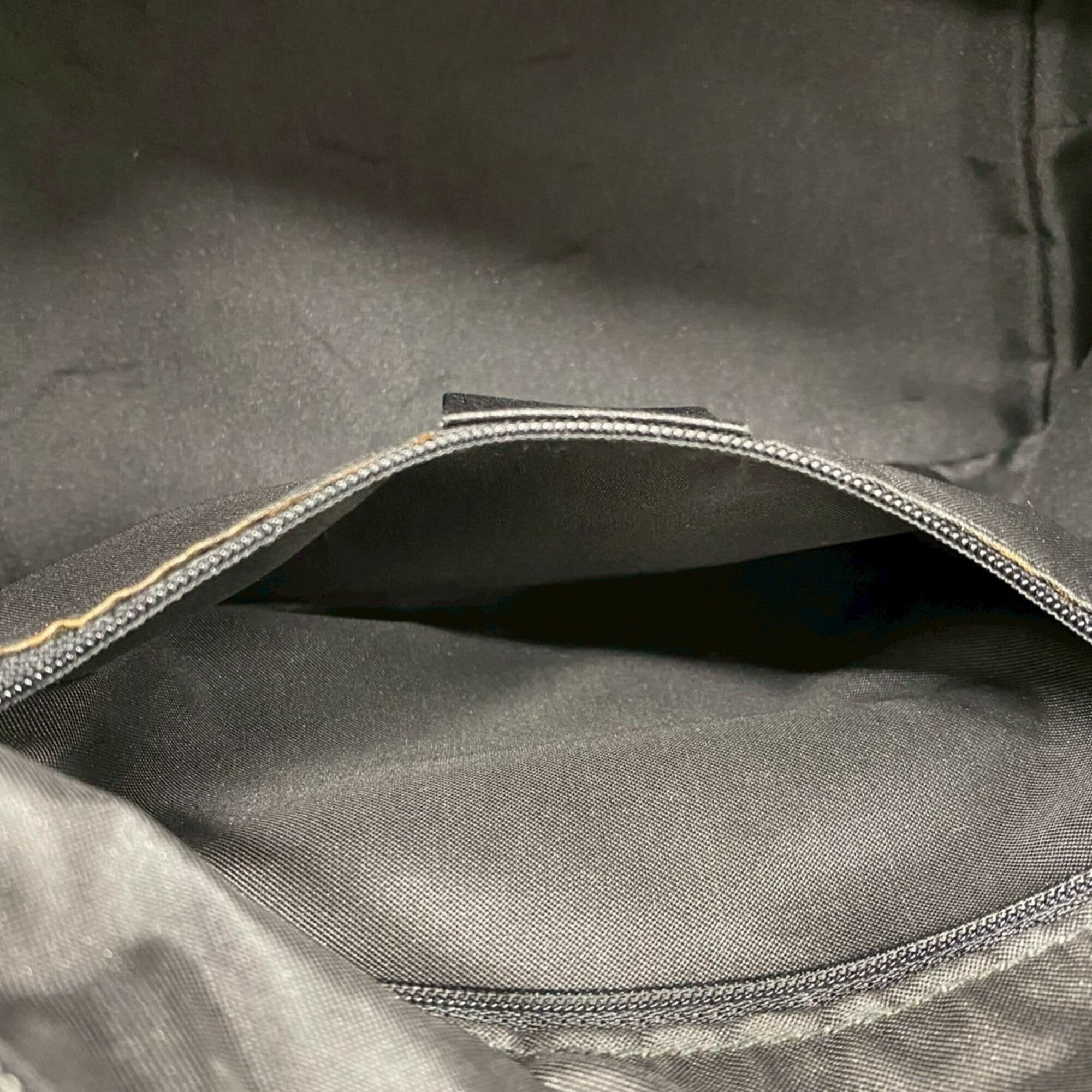 Gucci Black Nylon Leather Handbag Shoulder Bag Tote Bag (Pre-Owned)