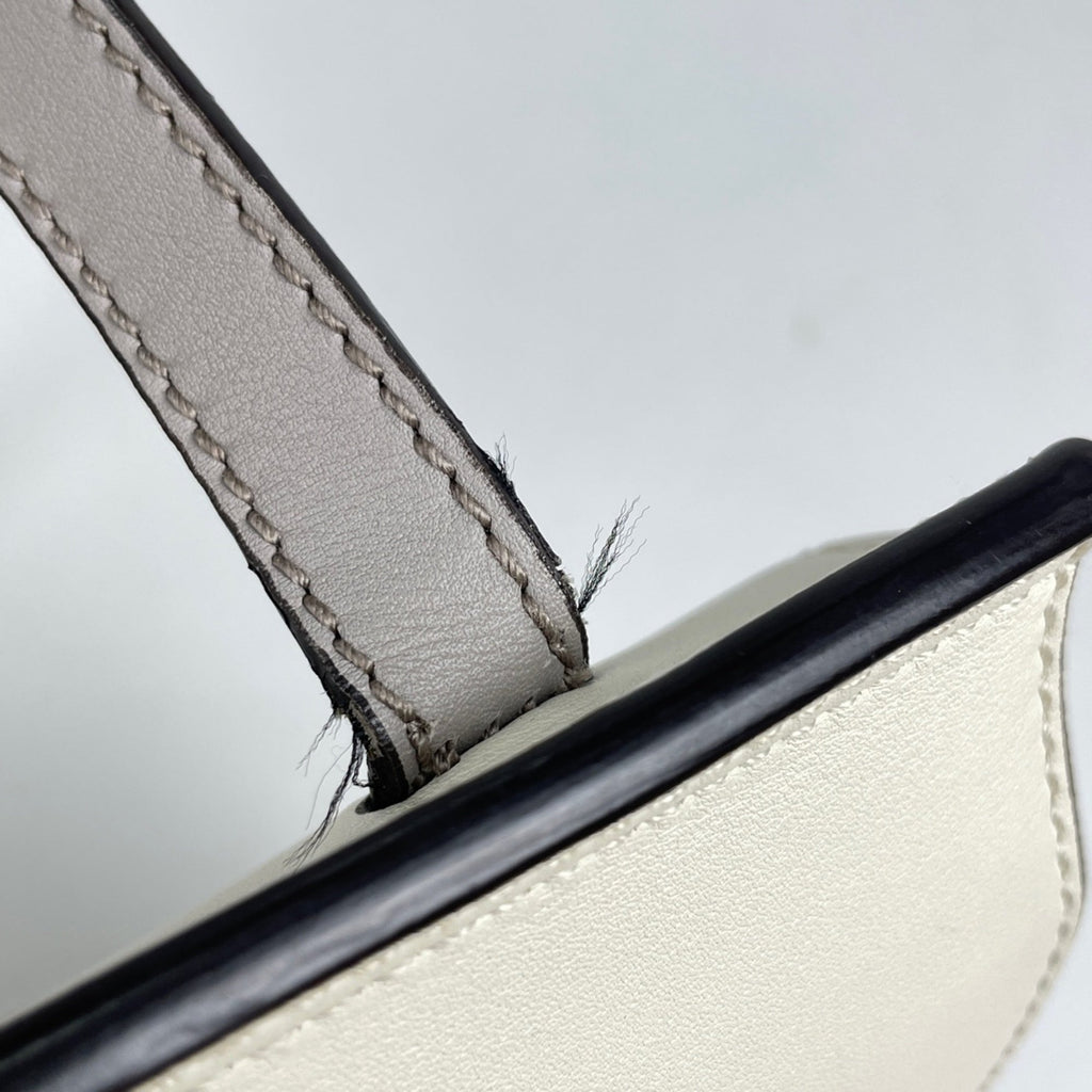 Gucci Bamboo White Leather Shoulder Bag (Pre-Owned)