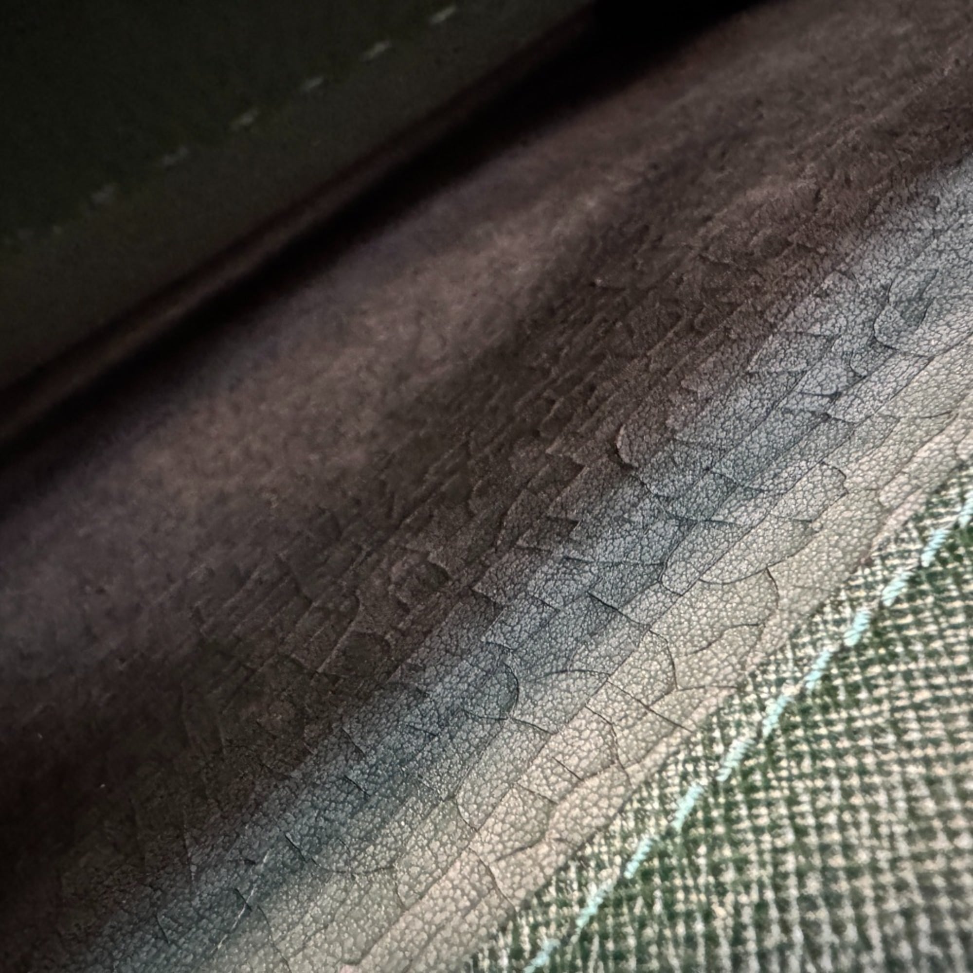 Louis Vuitton Taiga Green Taiga Leather Briefcase