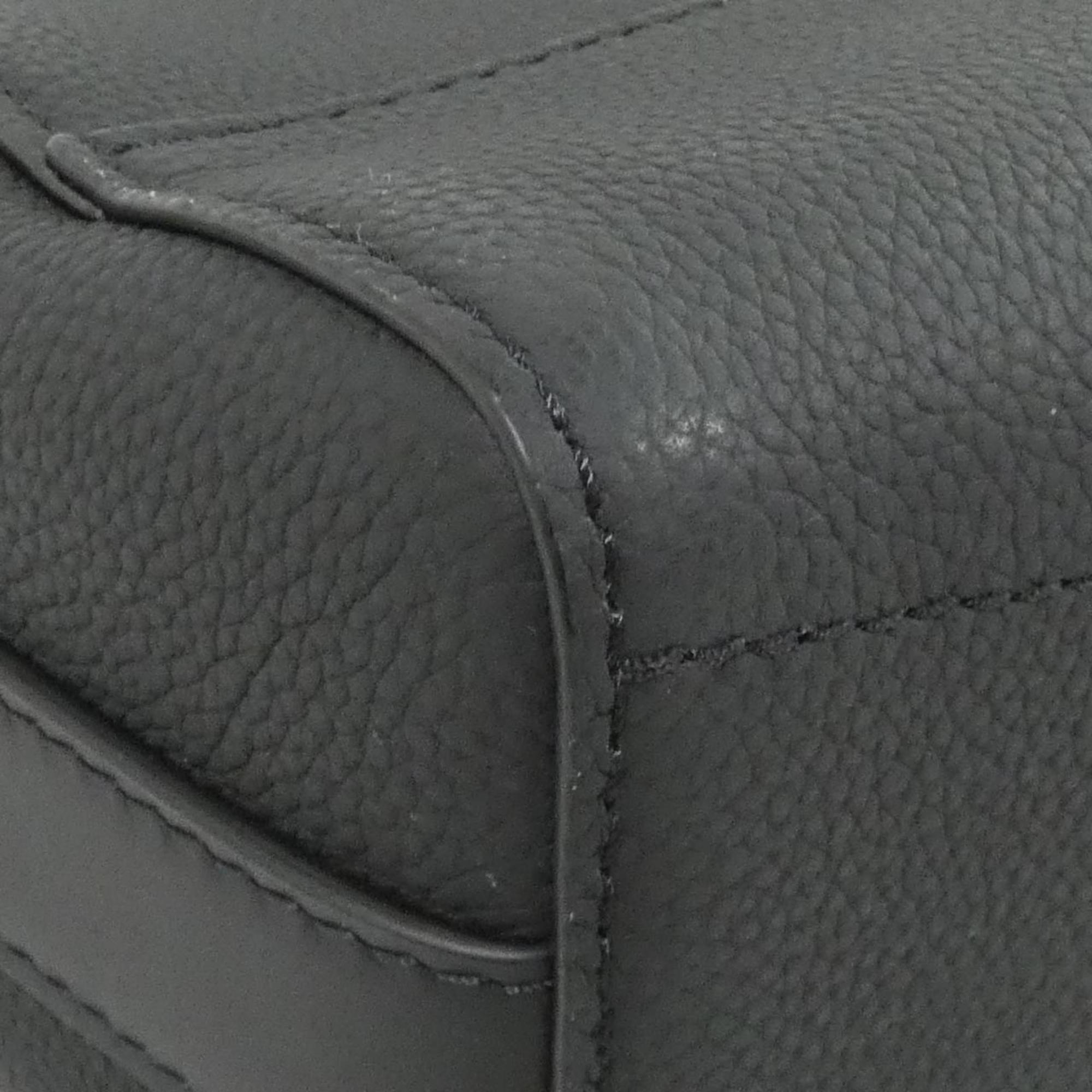 Louis Vuitton Black Leather Shoulder Bag