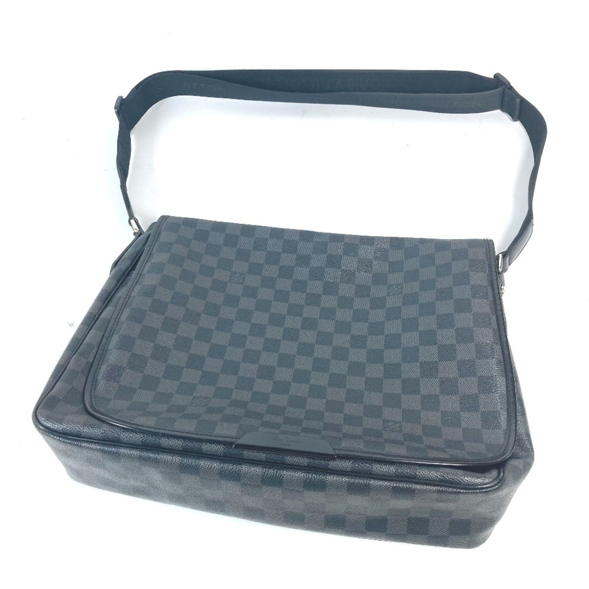 Louis Vuitton Black Damier Graphite Messenger Bag Shoulder Bag