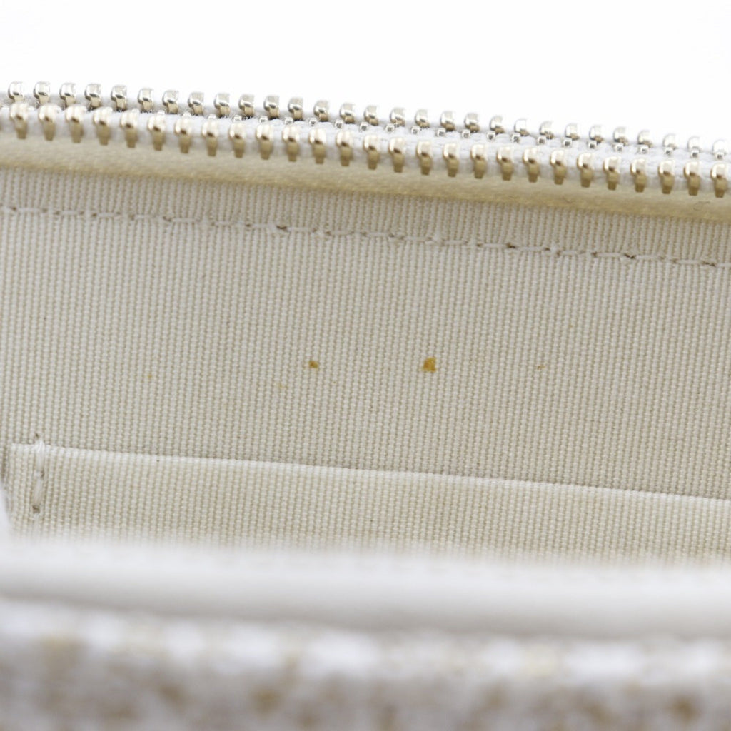 Chanel White Tweed Shoulder Bag