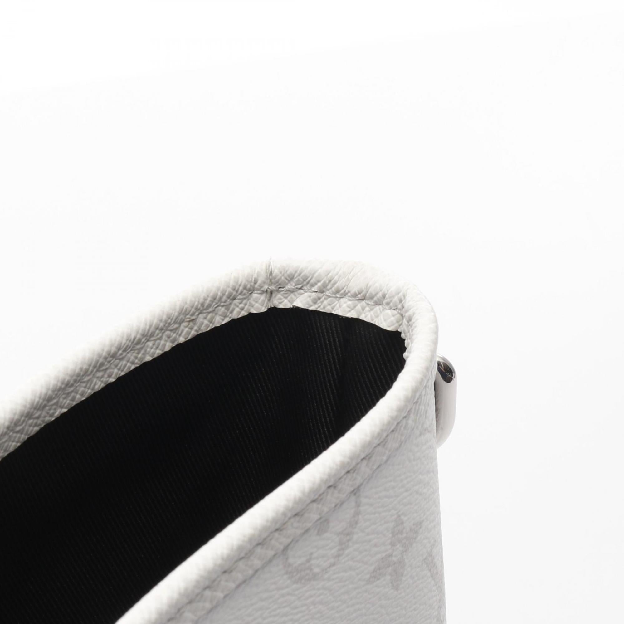 Louis Vuitton Blanc White Coated Canvas Leather Tote Bag