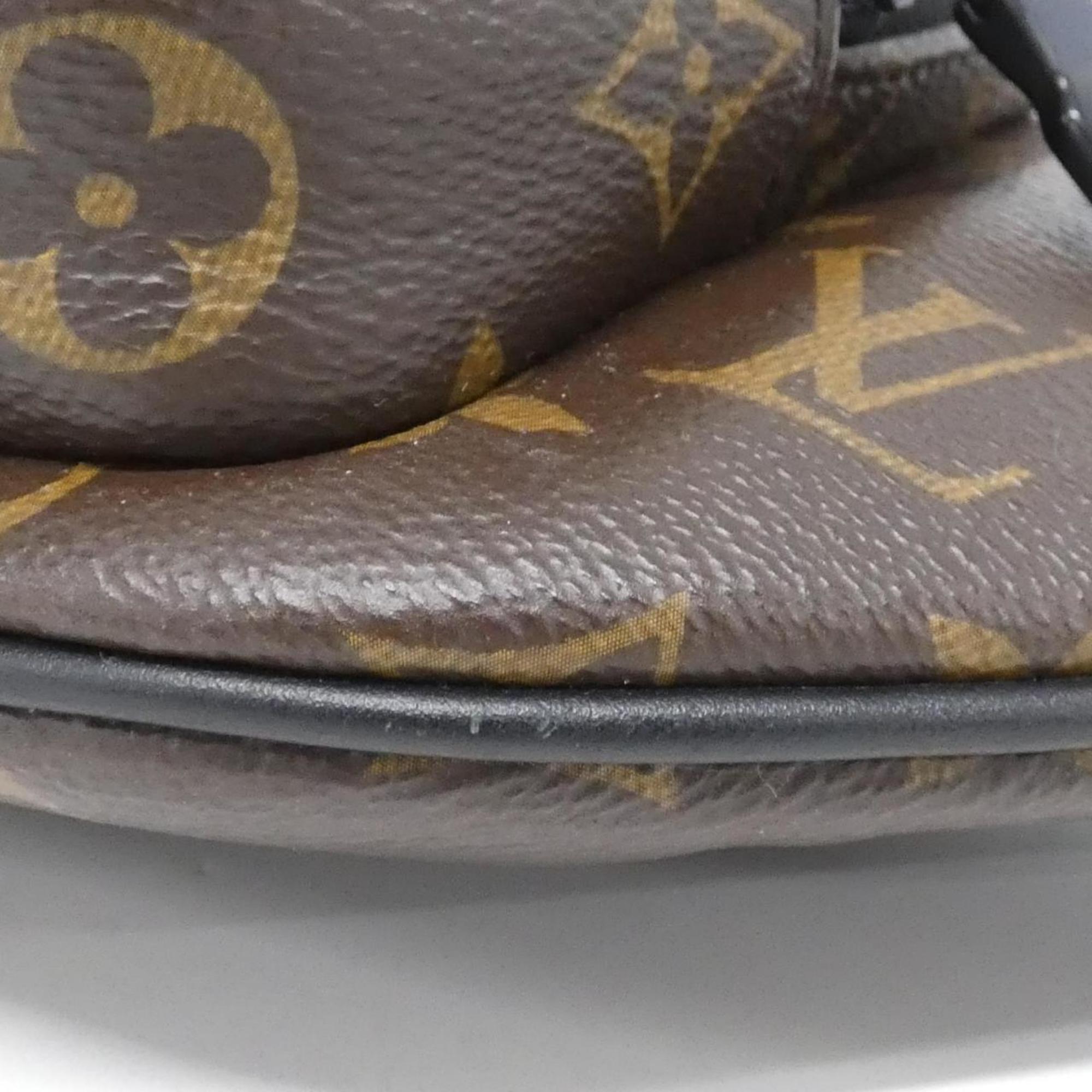 Louis Vuitton Marron Coated Canvas Shoulder Bag