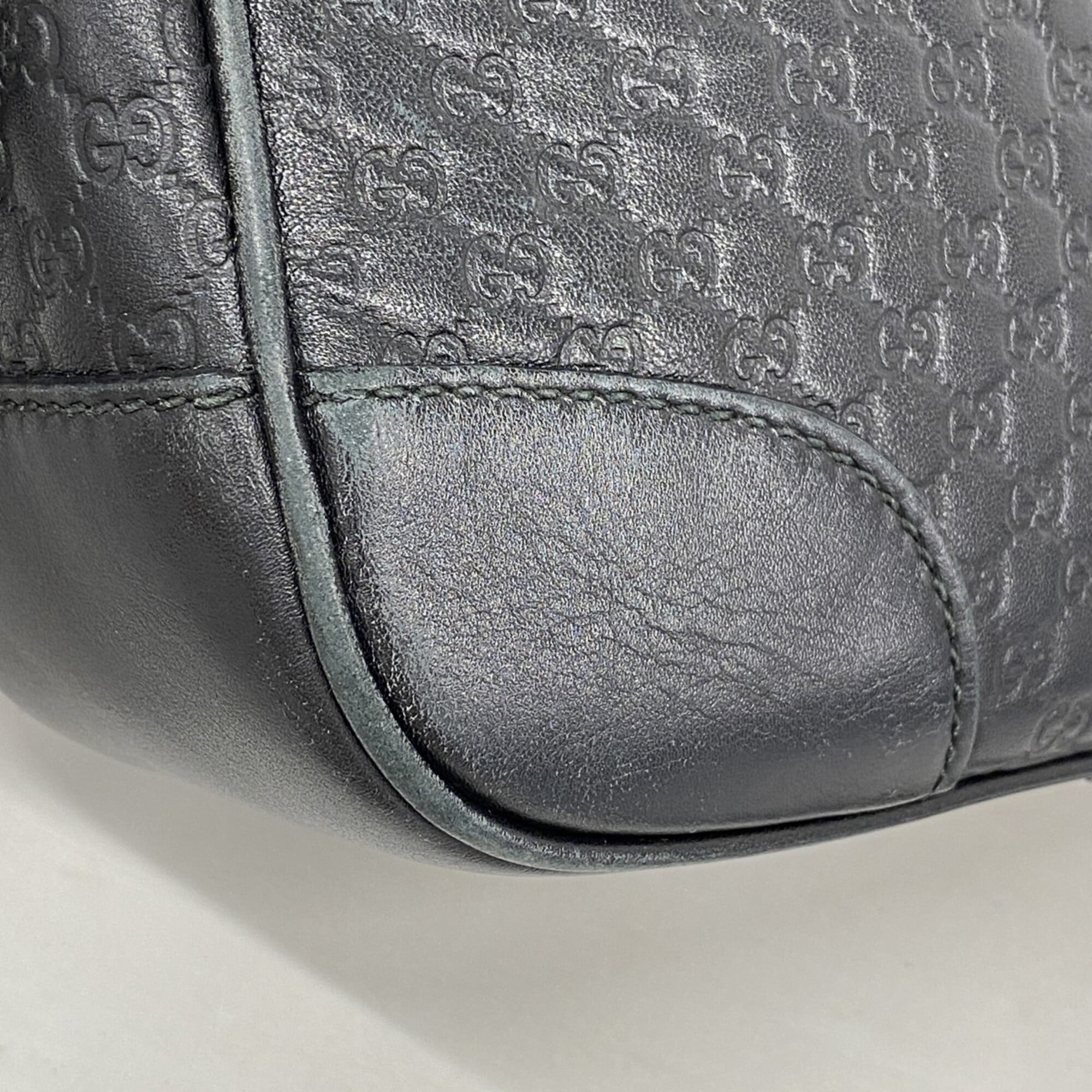 Gucci Black Leather Shoulder Bag (Pre-Owned)