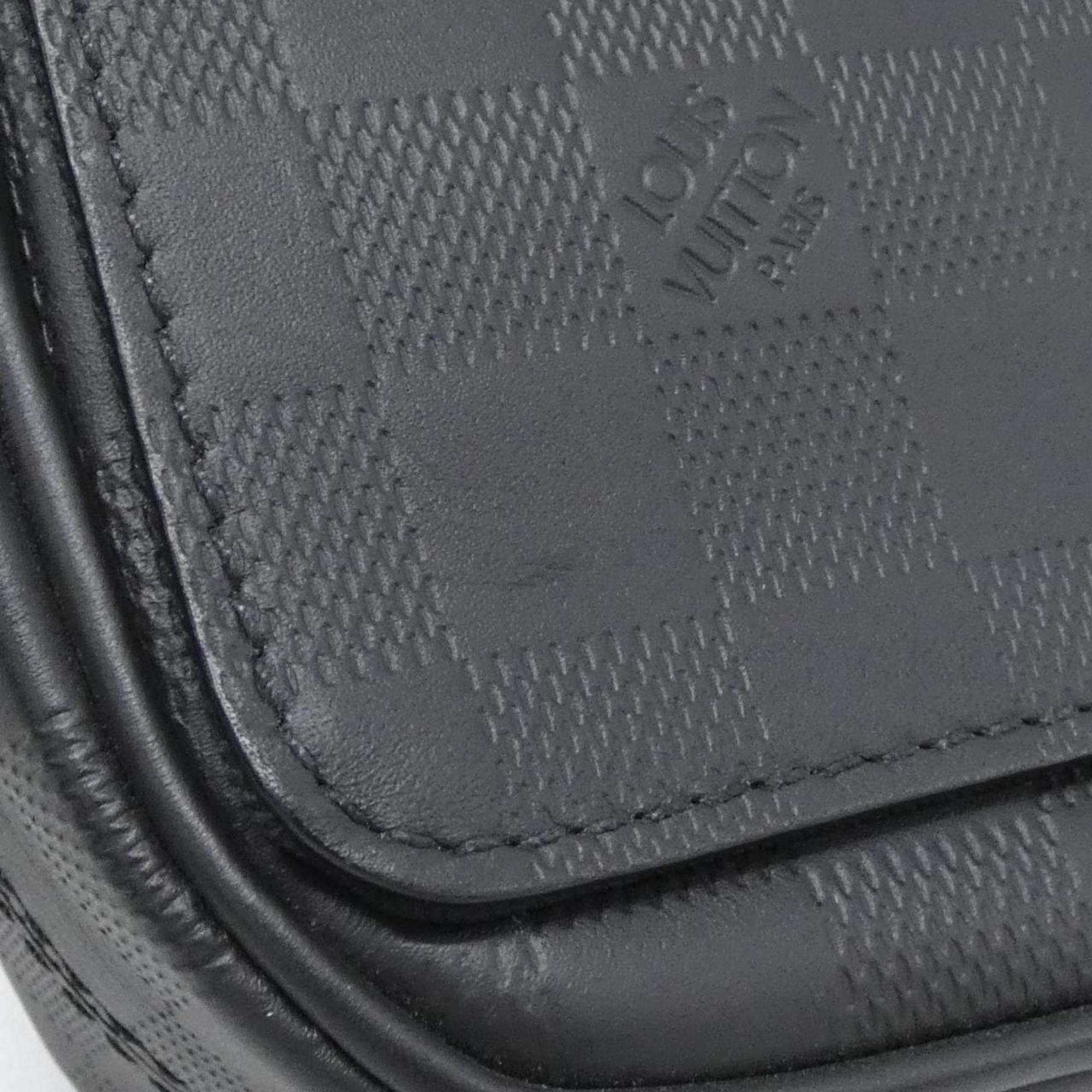 Louis Vuitton Black Leather Shoulder Bag