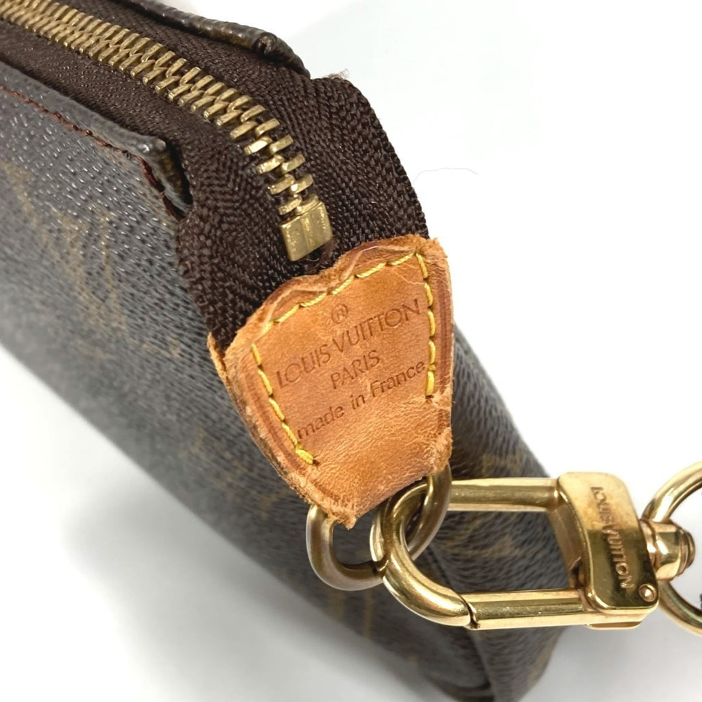 Louis Vuitton Brown Monogram Monogram Pochette Pouch Shoulder Bag