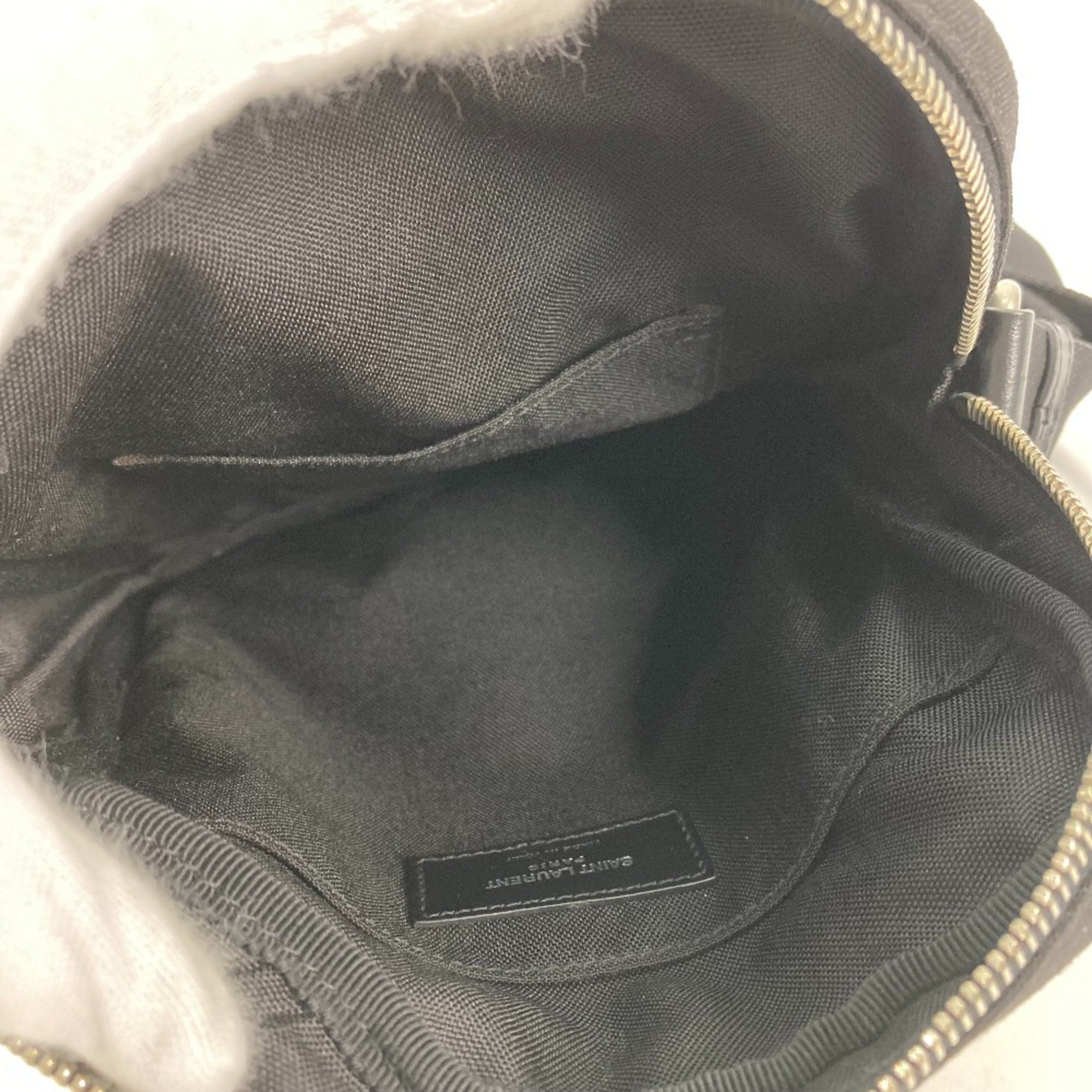 Saint Laurent Black Leather Shoulder Bag (Pre-Owned)