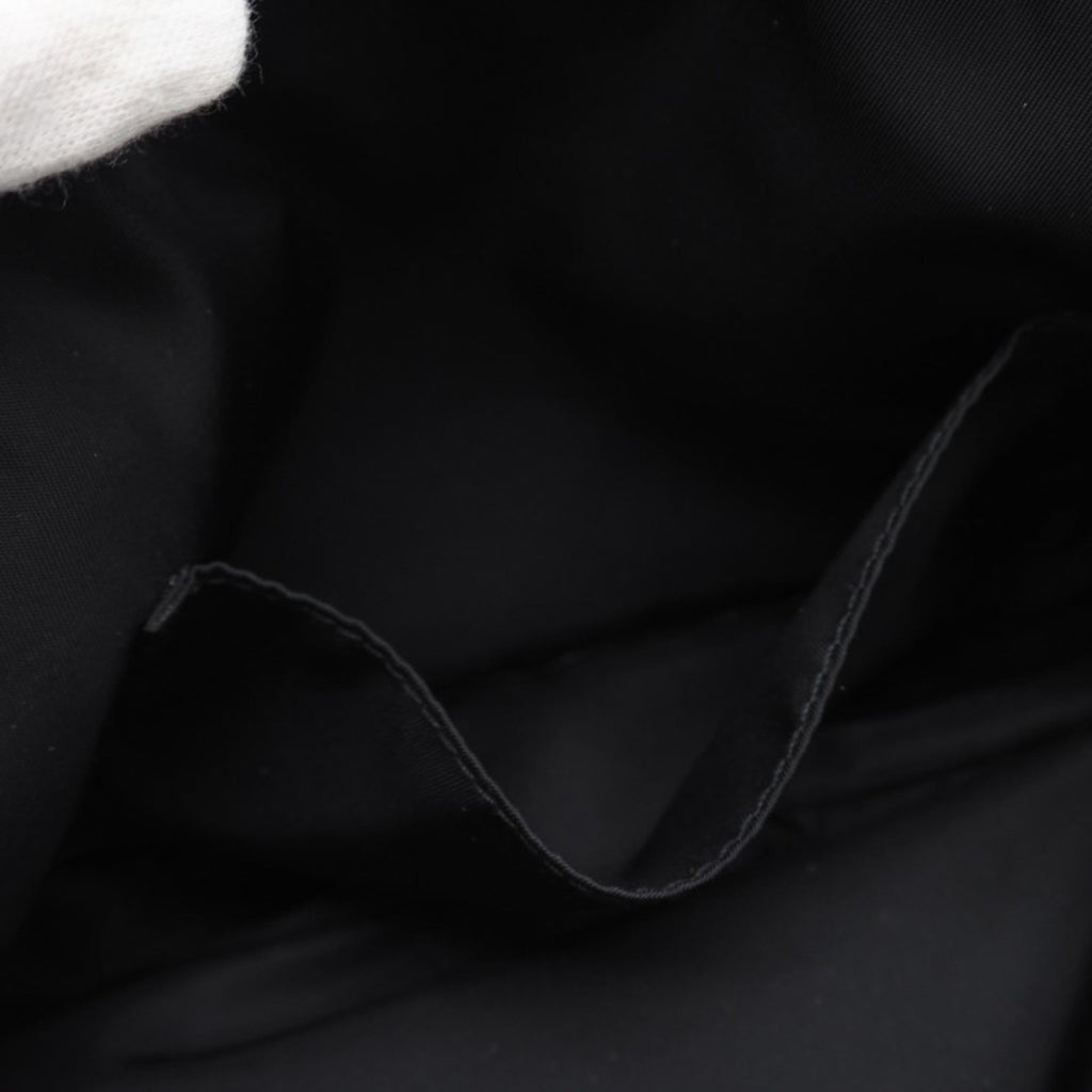 Gucci Black Nylon Leather Sling Bag (Pre-Owned)