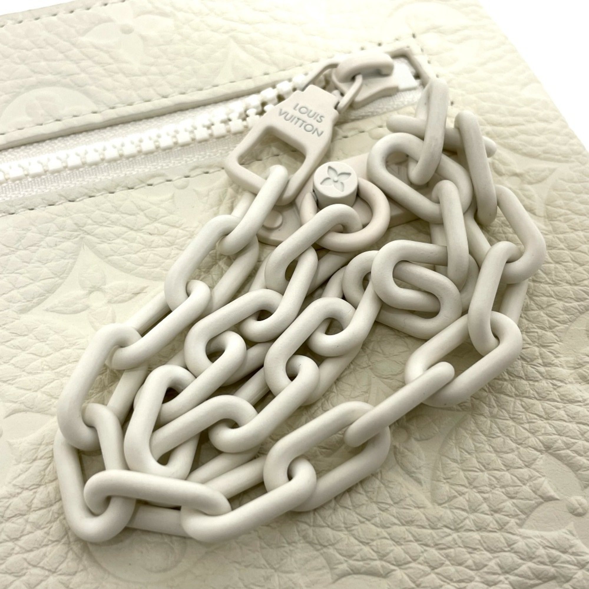 Louis Vuitton Blanc White Leather Clutch Bag Pochette