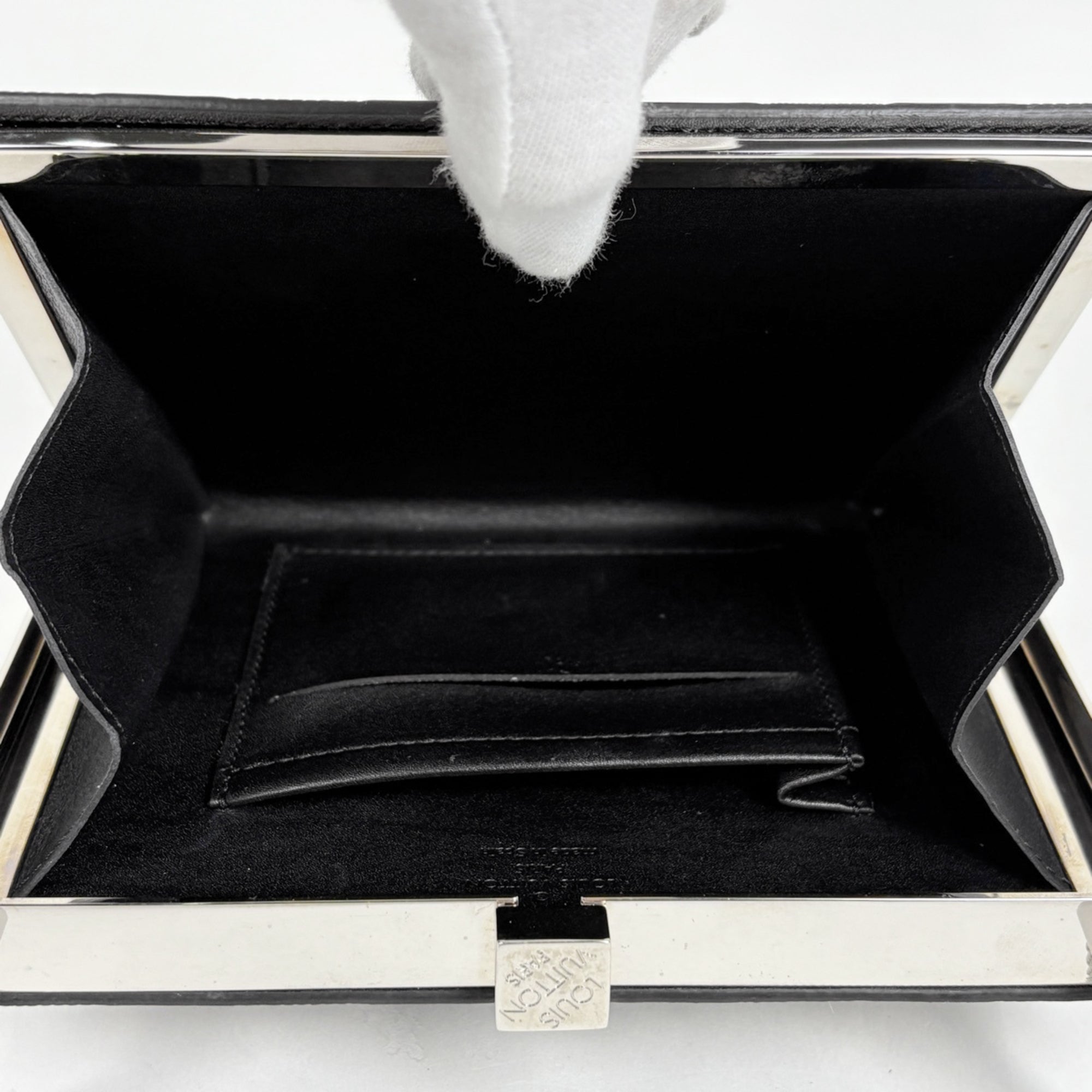 Louis Vuitton Noir Damier Vernis Handbag