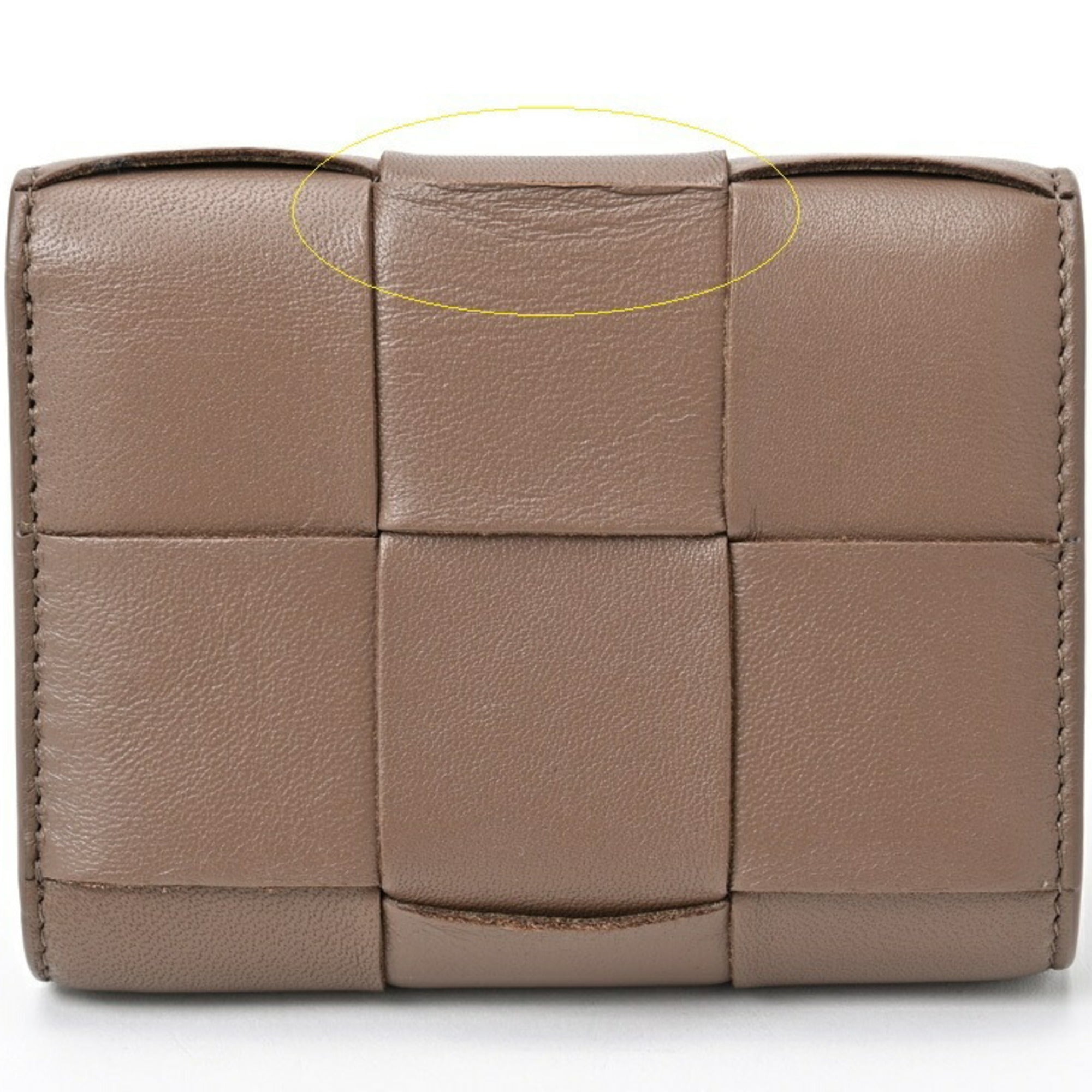 Bottega Veneta Leather Wallet (Tri-Fold)