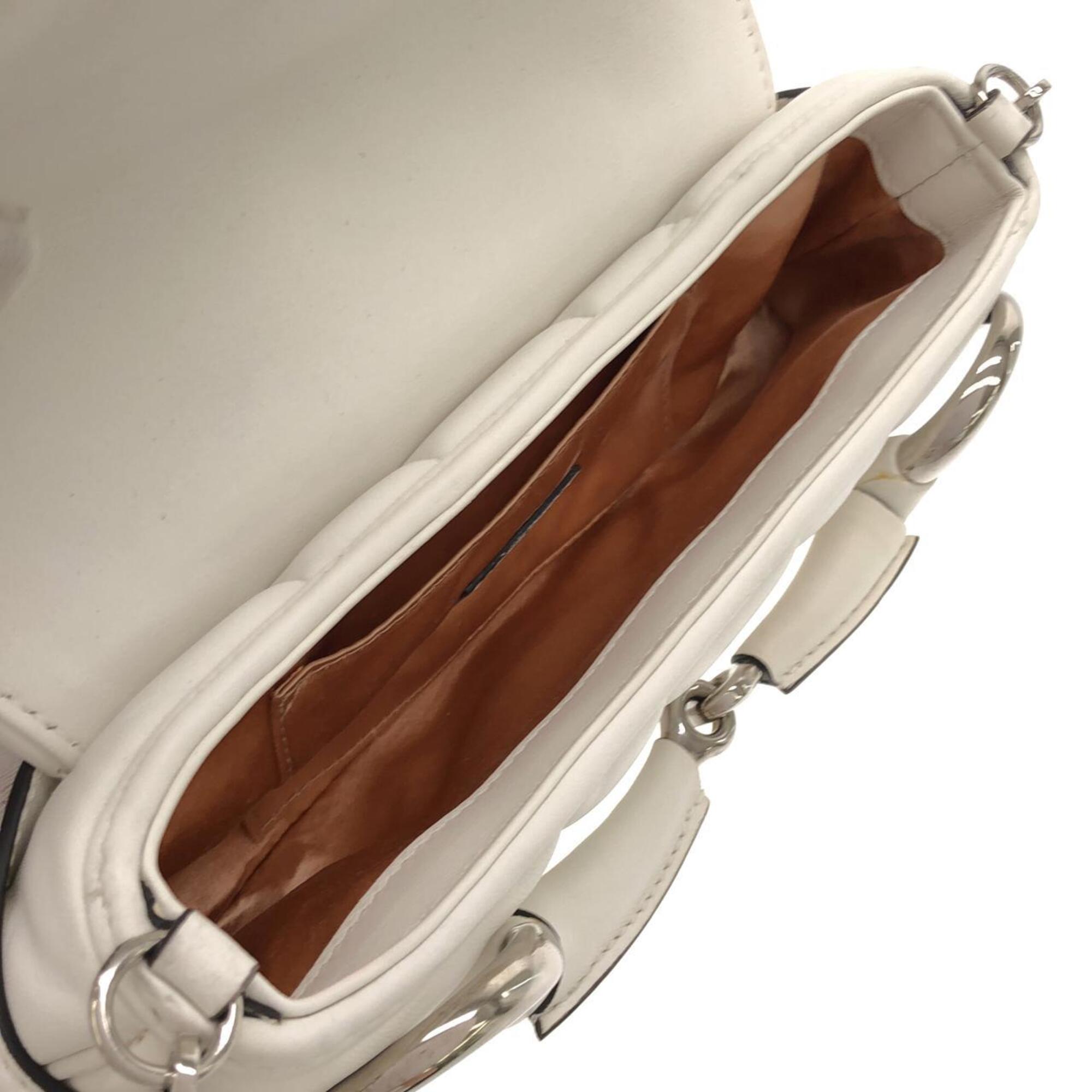 Gucci White Quilting Leather Shoulder Bag (Pre-Owned)