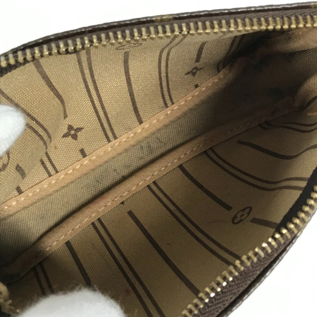 Louis Vuitton Brown Canvas Handbag Pochette