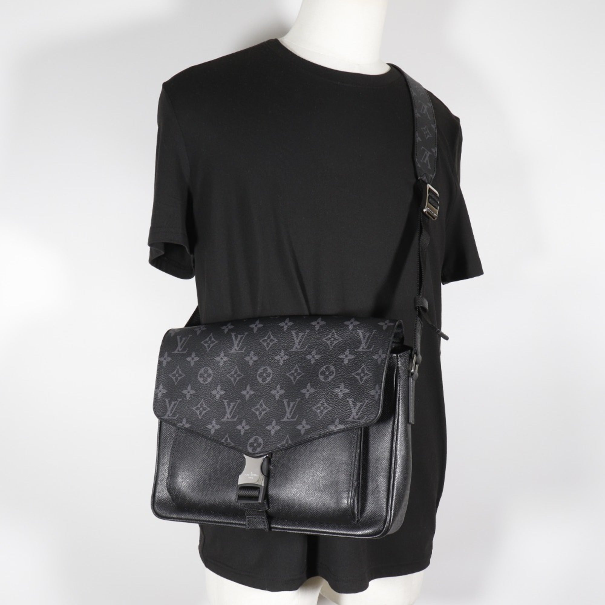 Louis Vuitton Taigarama Black Taigarama Monogram Eclipse Shoulder Bag