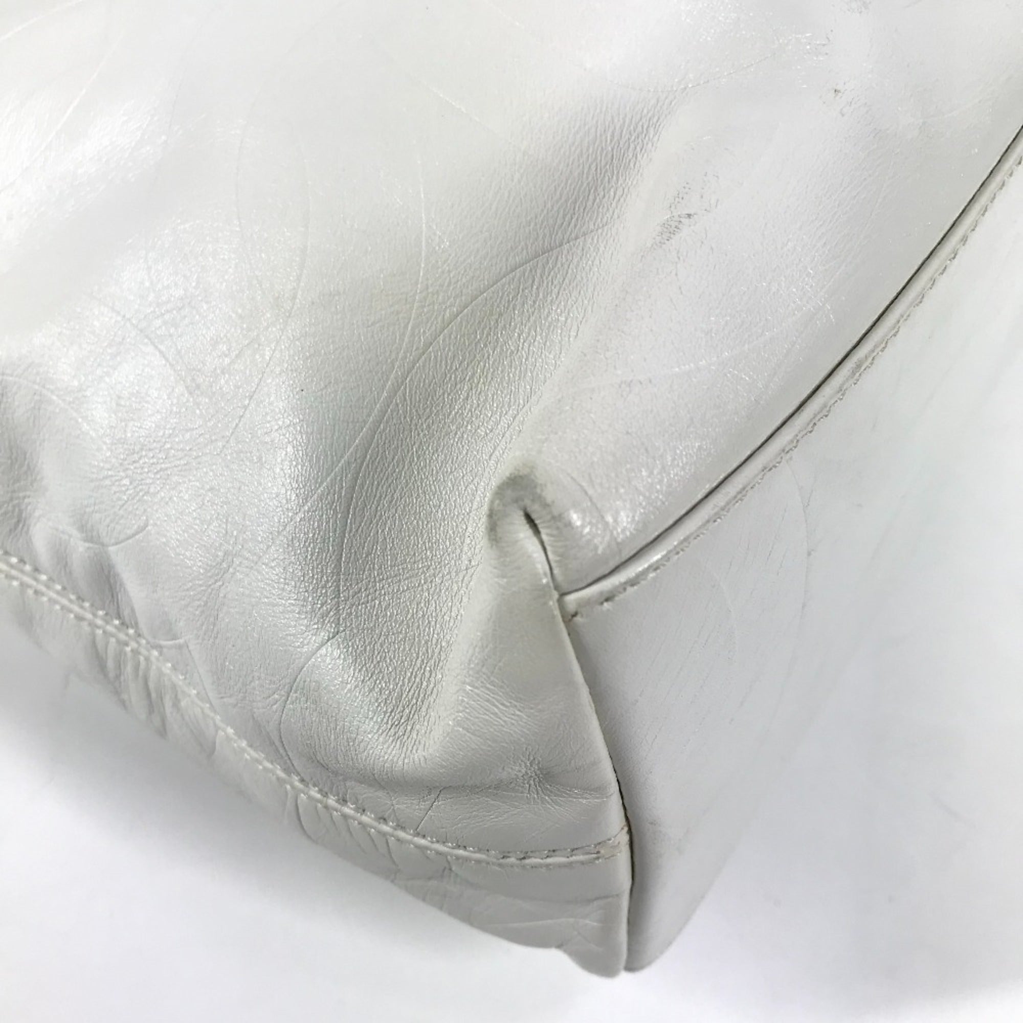 Chanel White Leather Shoulder Bag Tote Bag