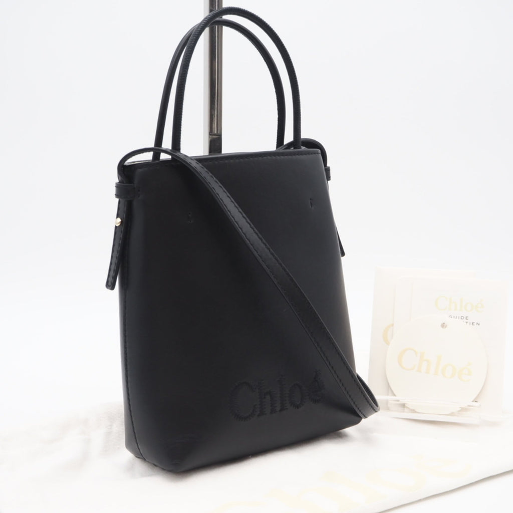 Chloé Black Leather Handbag Shoulder Bag (Pre-Owned)