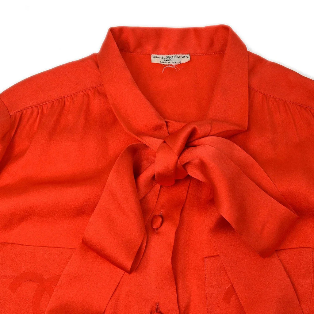 CHANEL 1970s logo print pussy bow shirt