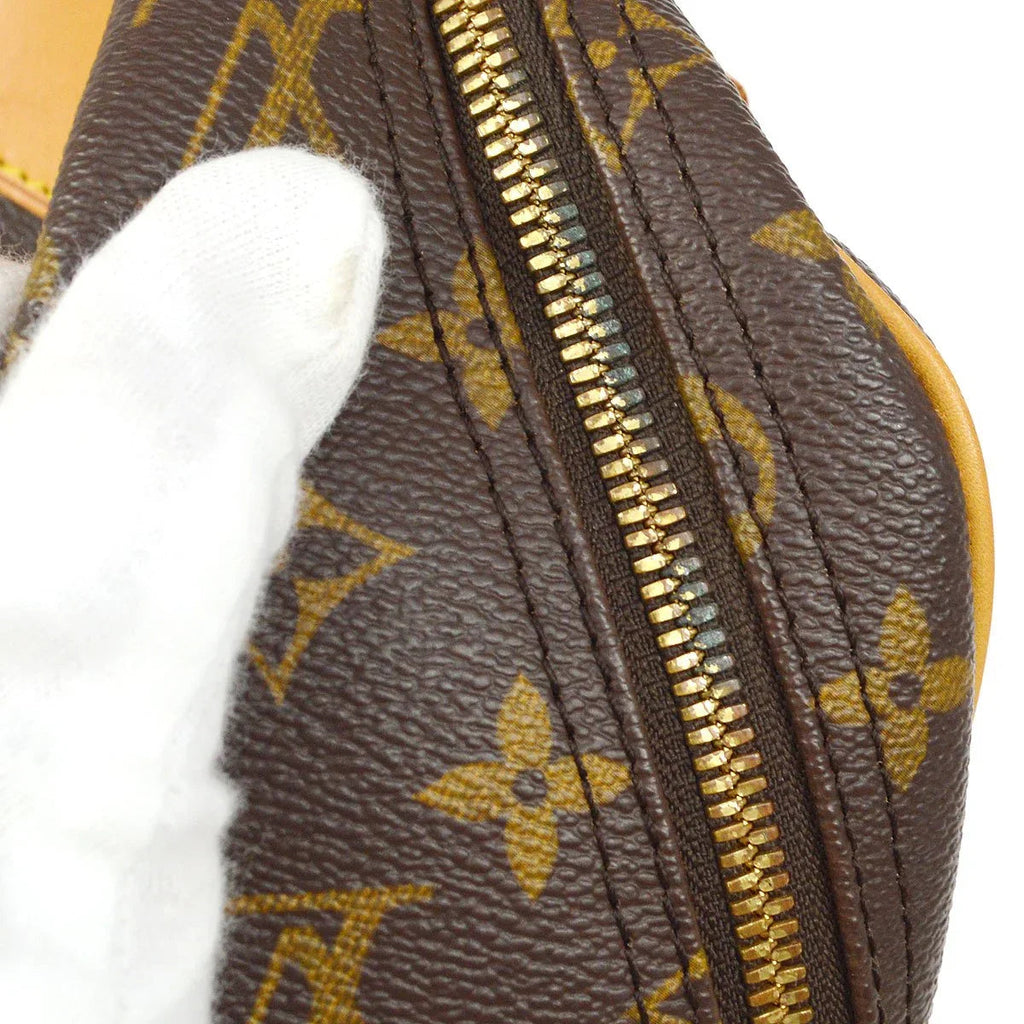 Louis Vuitton 1997 Monogram Excursion M41450
