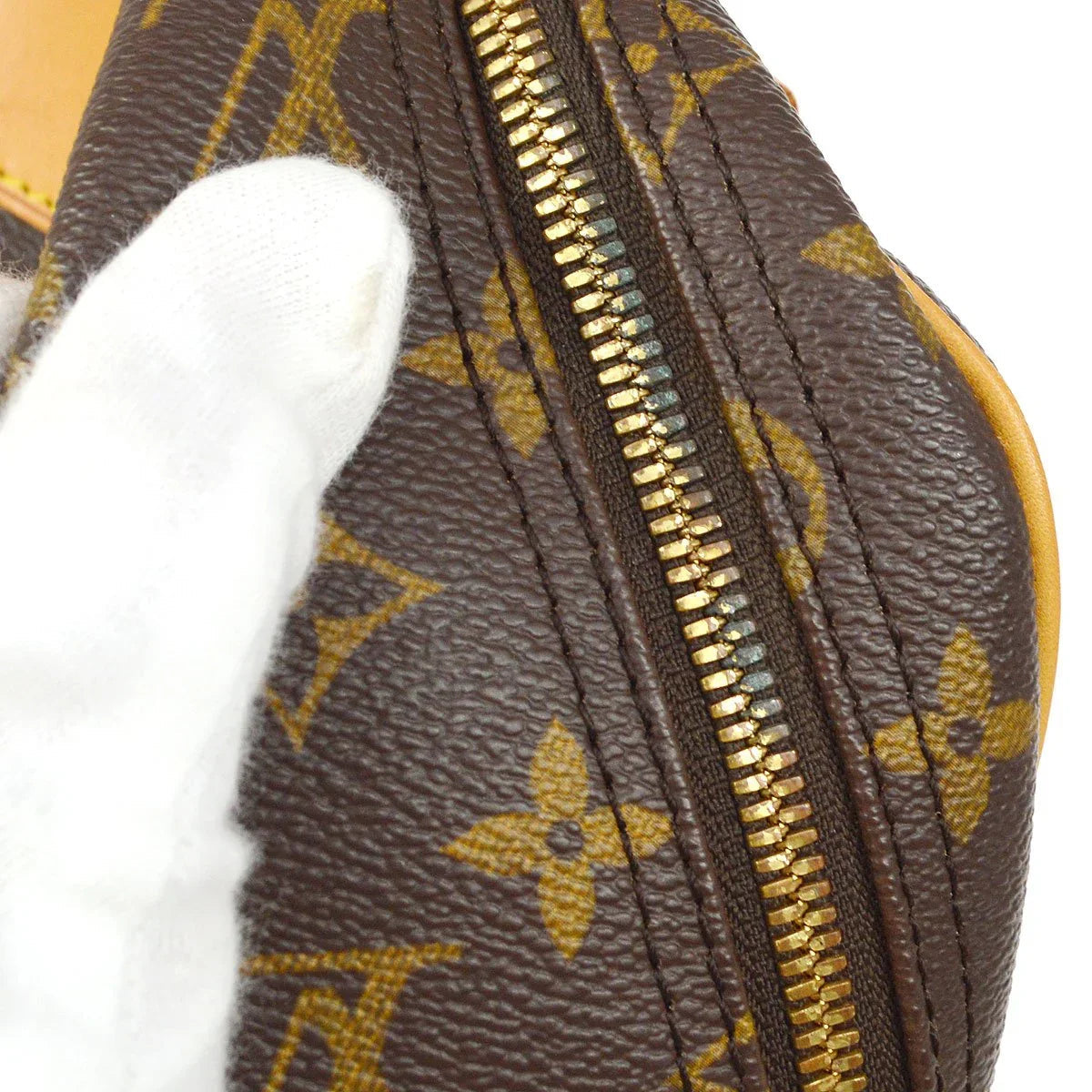 Louis Vuitton 1997 Monogram Excursion M41450