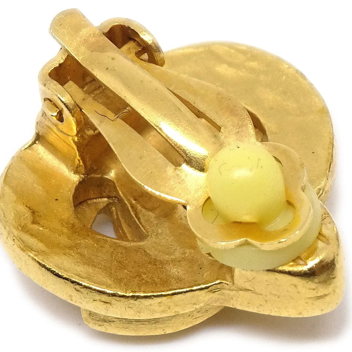 CHANEL 1997 Heart Earrings Gold small