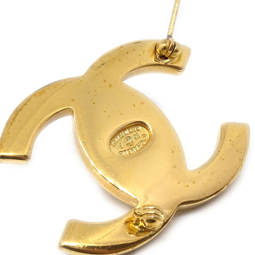 CHANEL 1996 CC Turnlock Brooch Gold 96P