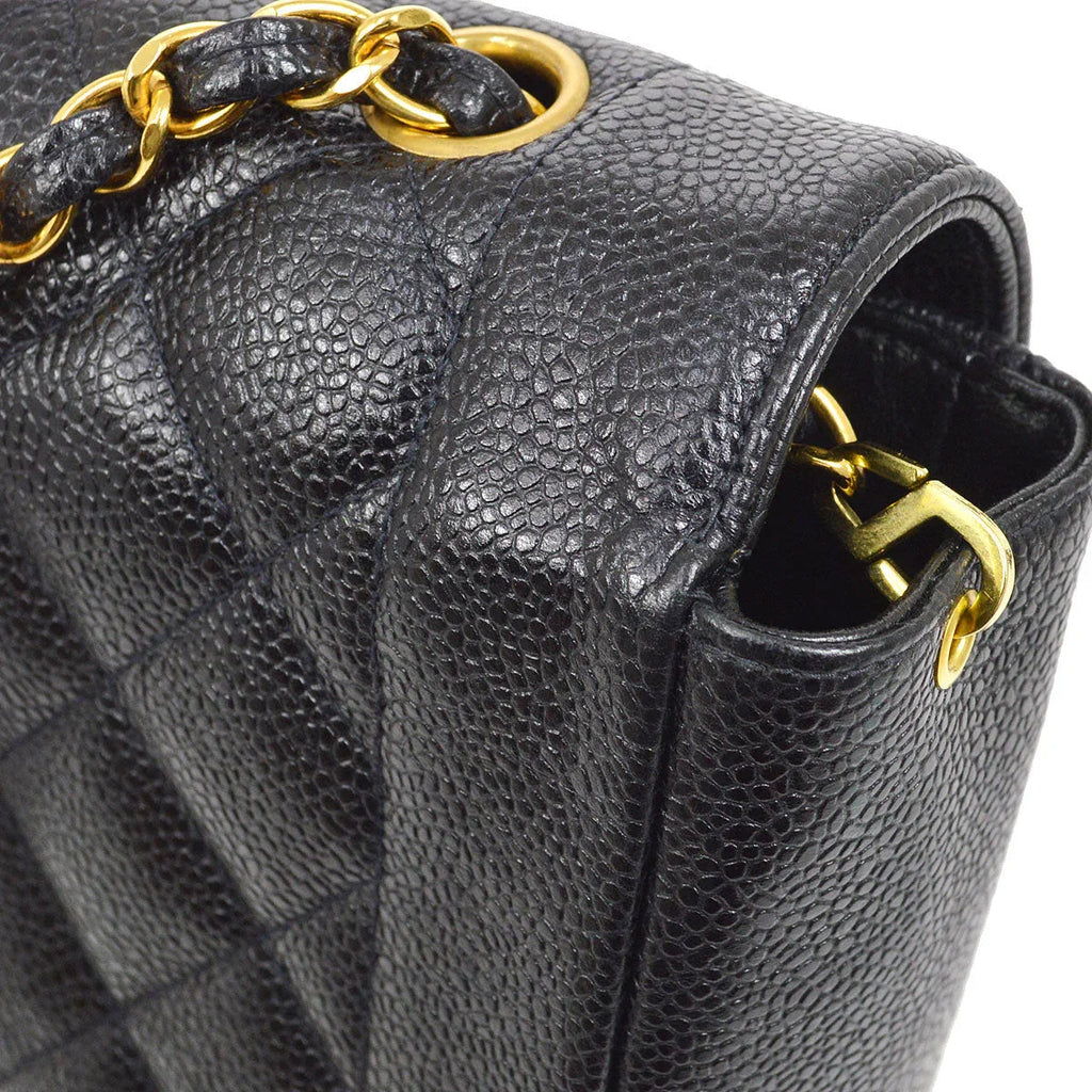 CHANEL 1994-1996 Black Caviar Diana Medium