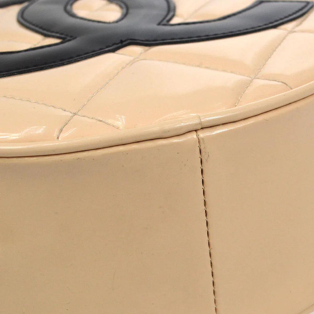 CHANEL * 1995 Round Cosmetic Chain vanity Hand Bag Beige