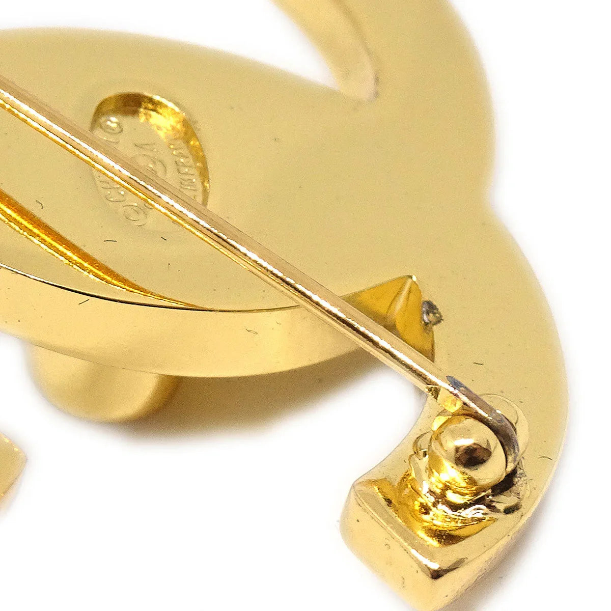 Chanel Turnlock Brooch Pin Gold Large
