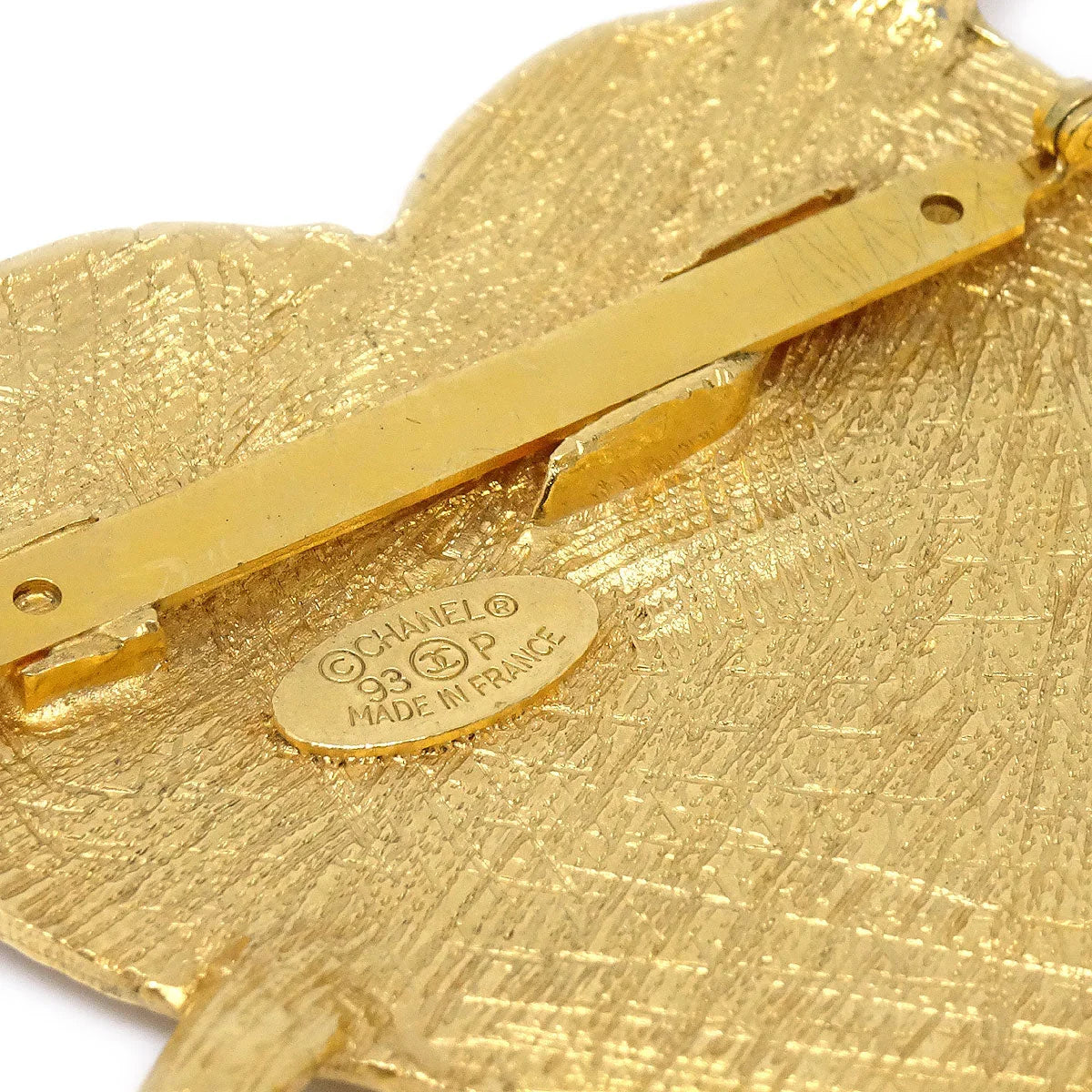 CHANEL 1993 Gold Graffiti Heart Arrow Brooch