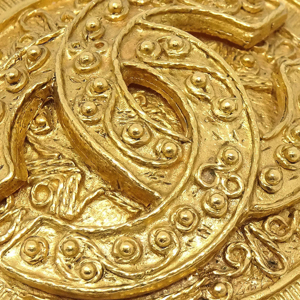 Chanel 1994 Filigree Brooch Pin Gold