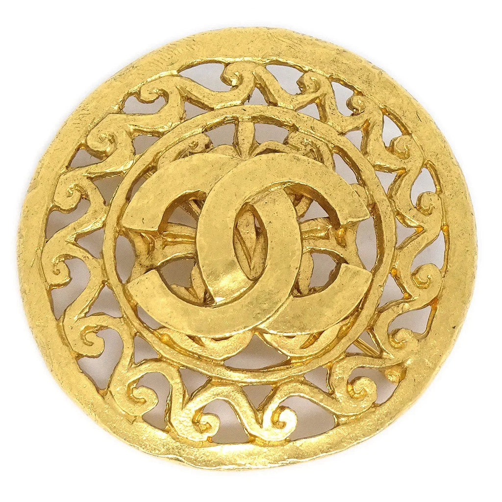 CHANEL 1995 Fretwork Paisley Brooch Gold