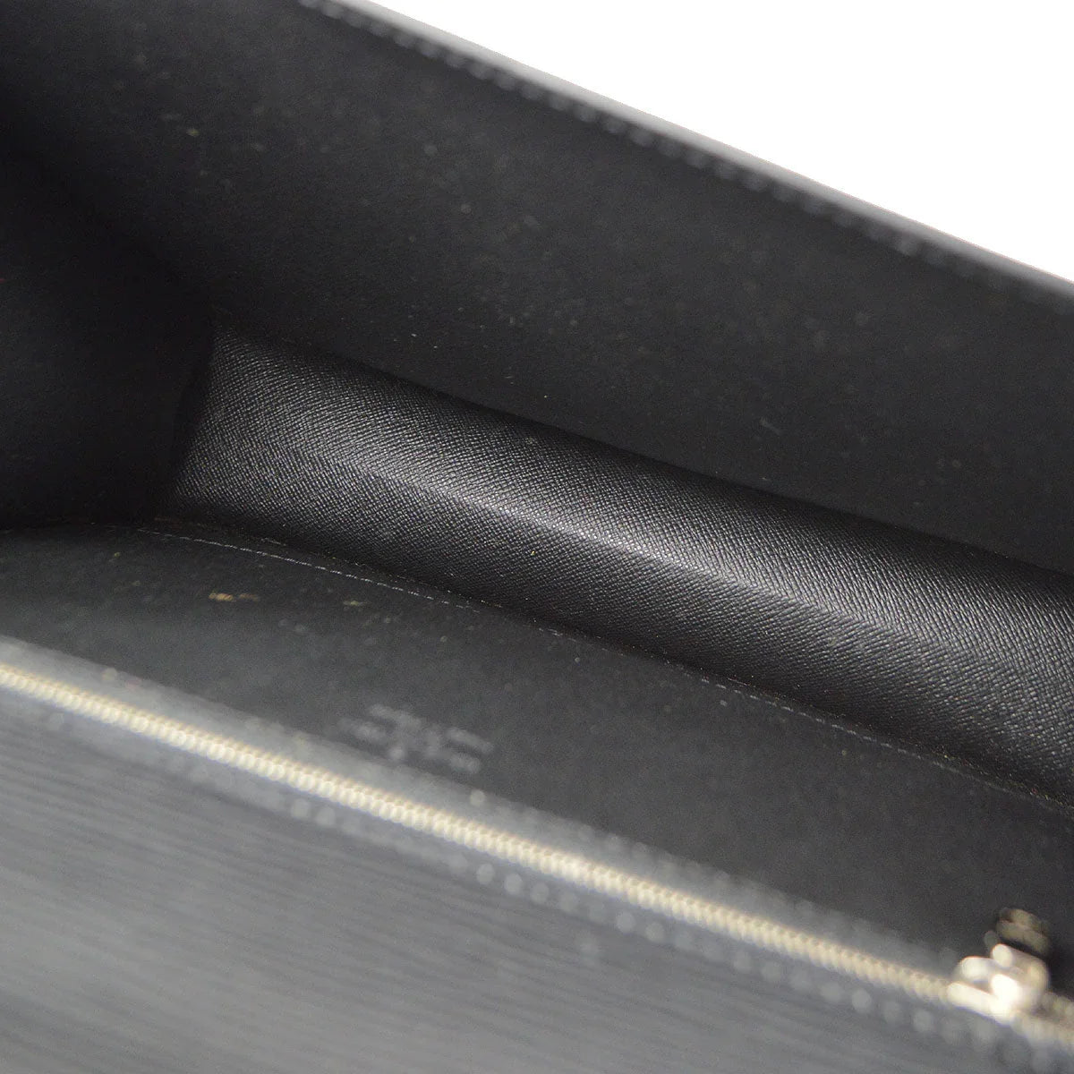 Louis Vuitton 2006 Black Epi Monceau 28 M52792