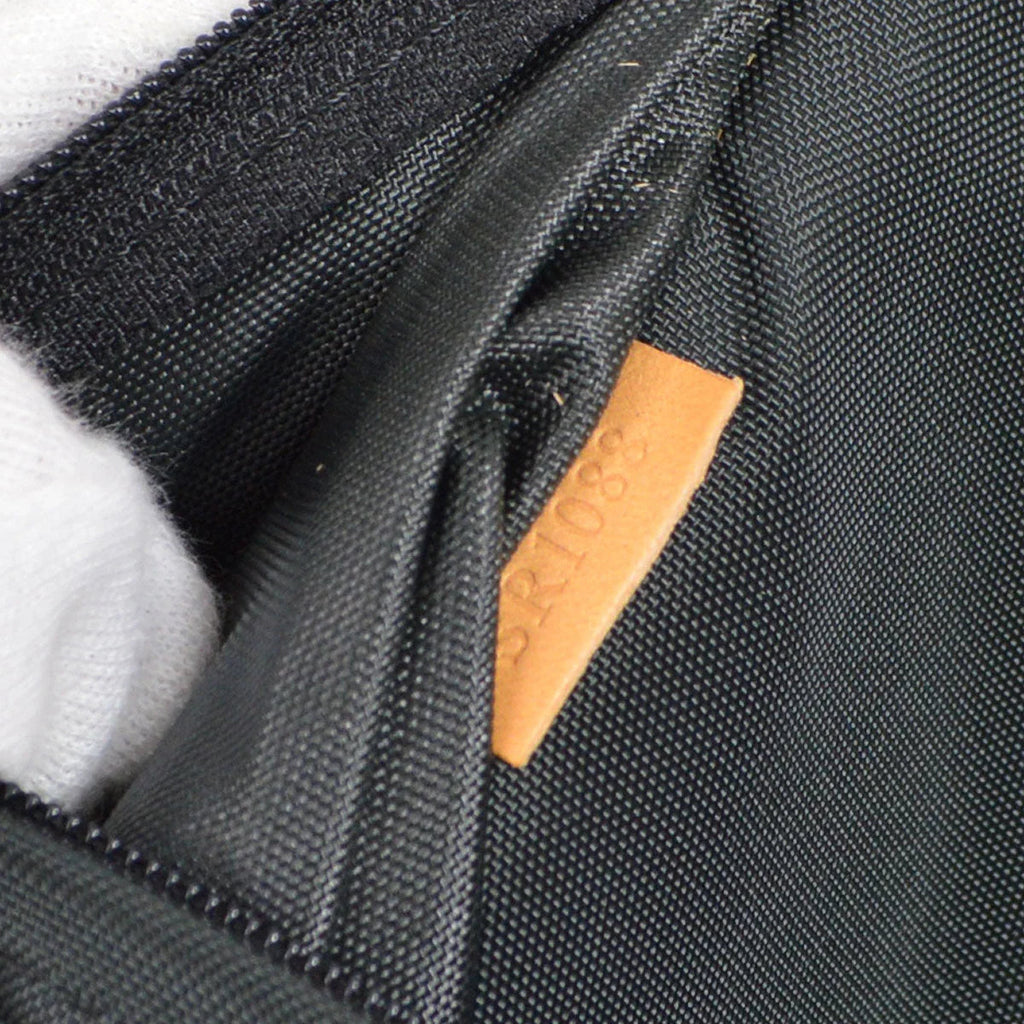 Louis Vuitton * 2008 Monogramouflage Pegase 60 M23333