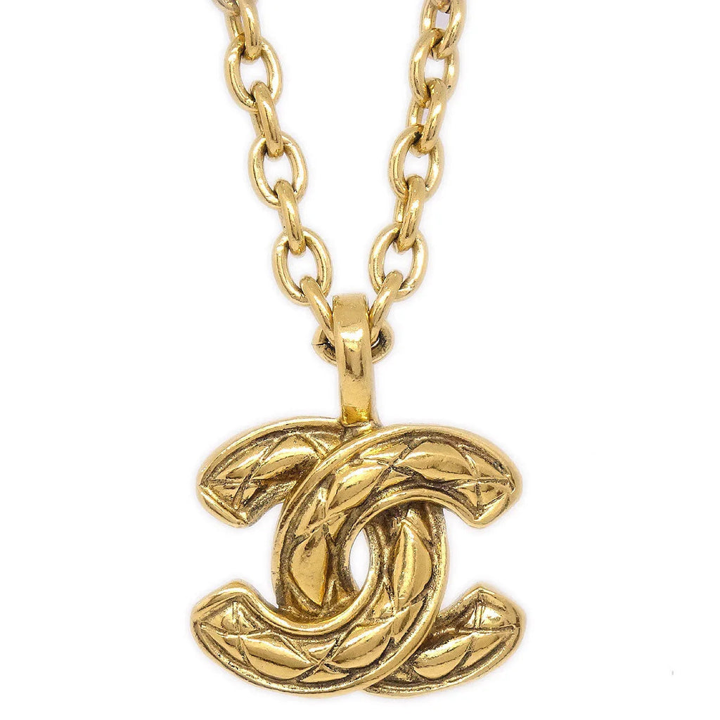 CHANEL Quilted CC Gold Chain Pendant Necklace 3858