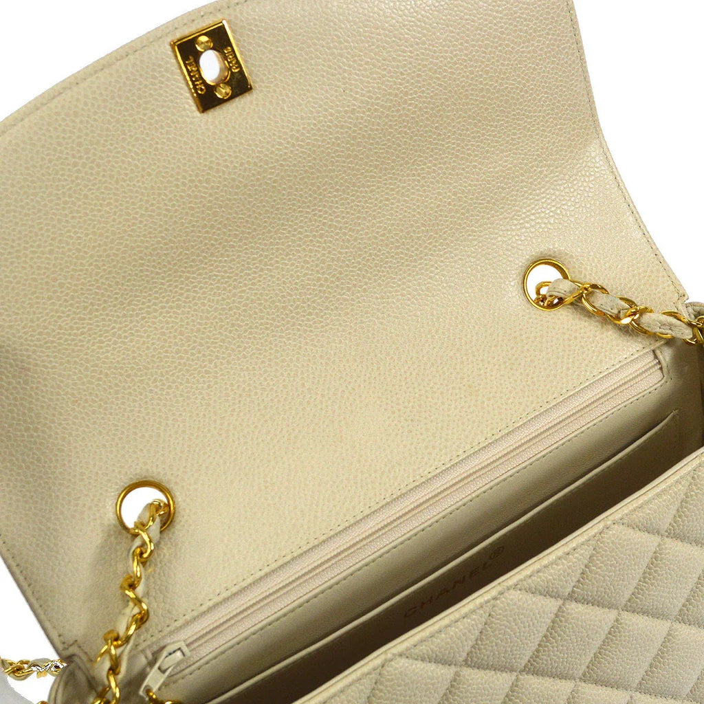 CHANEL * 1996-1997 Tall Diana Flap Medium Ivory Caviar